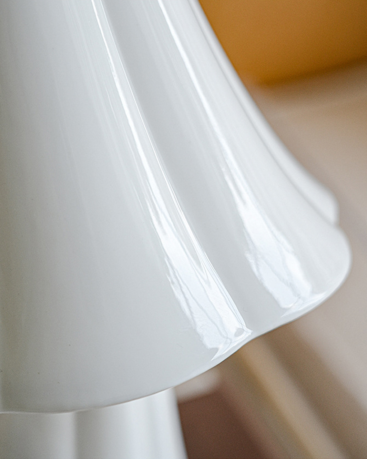 Luma Bud Ceramic Table Lamp