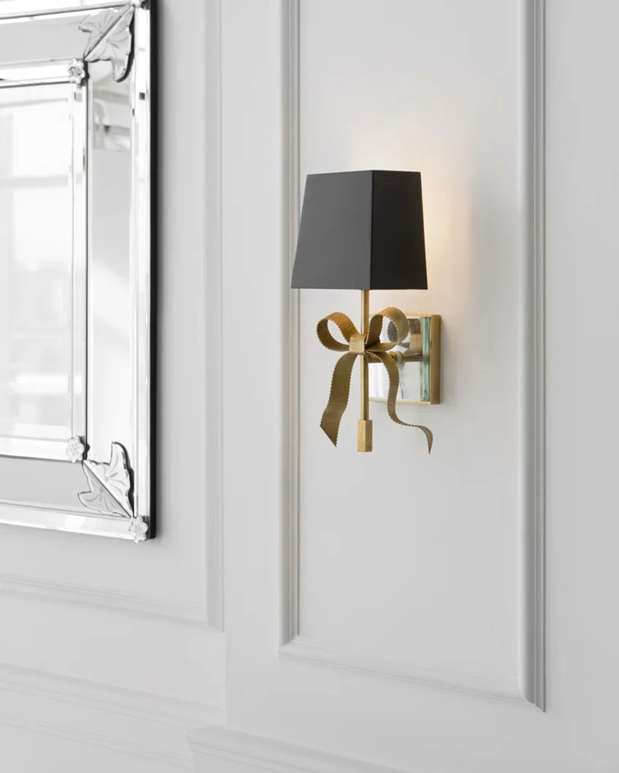 Keepsake Ribbon Wall Sconce
