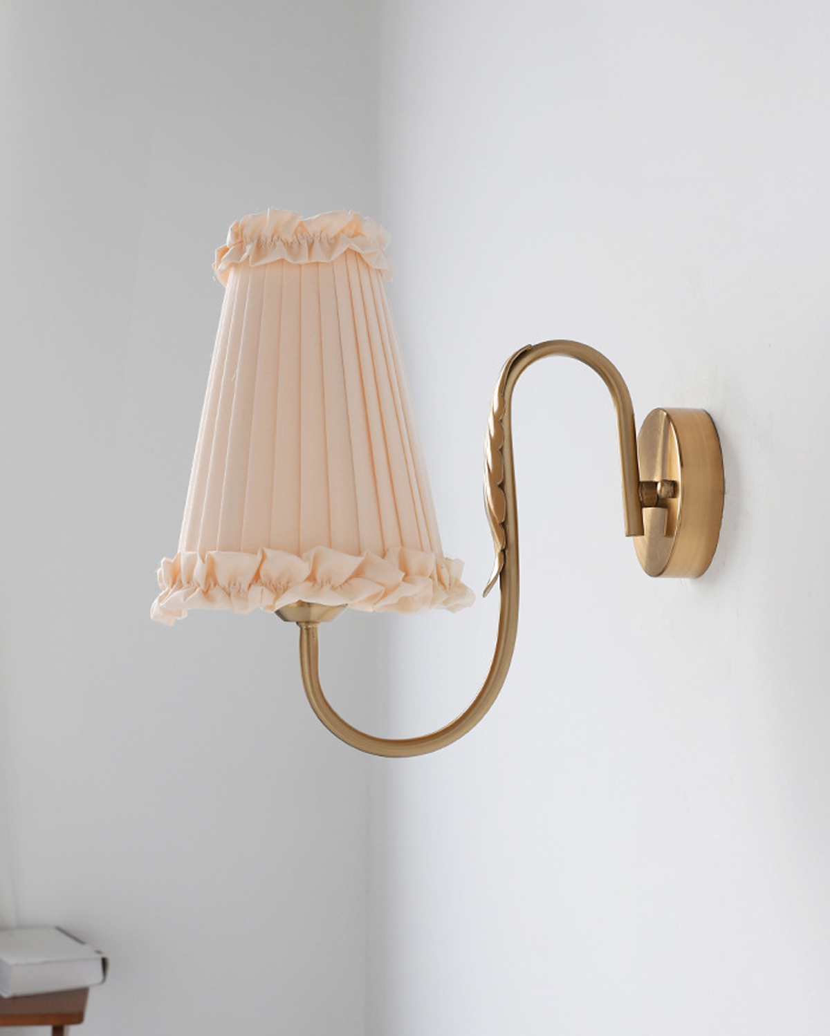 Pleated Ruffle Wall Sconce