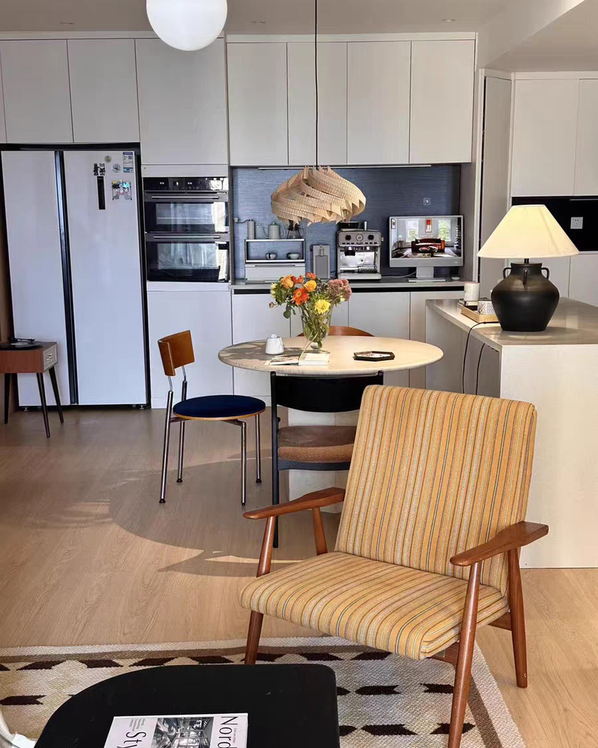 Neringa Wave Pendant Light