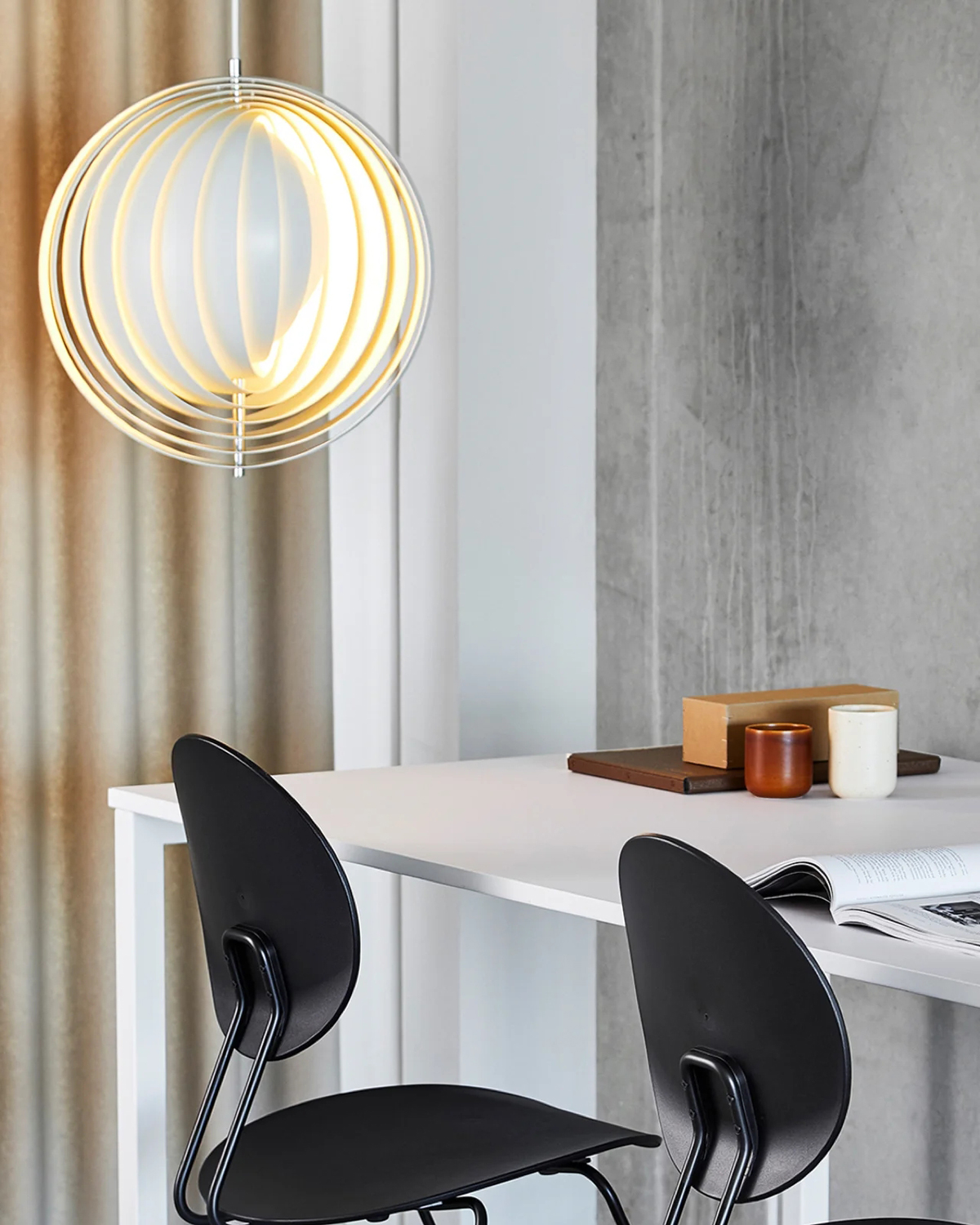 Moonphase Pendant Lamp