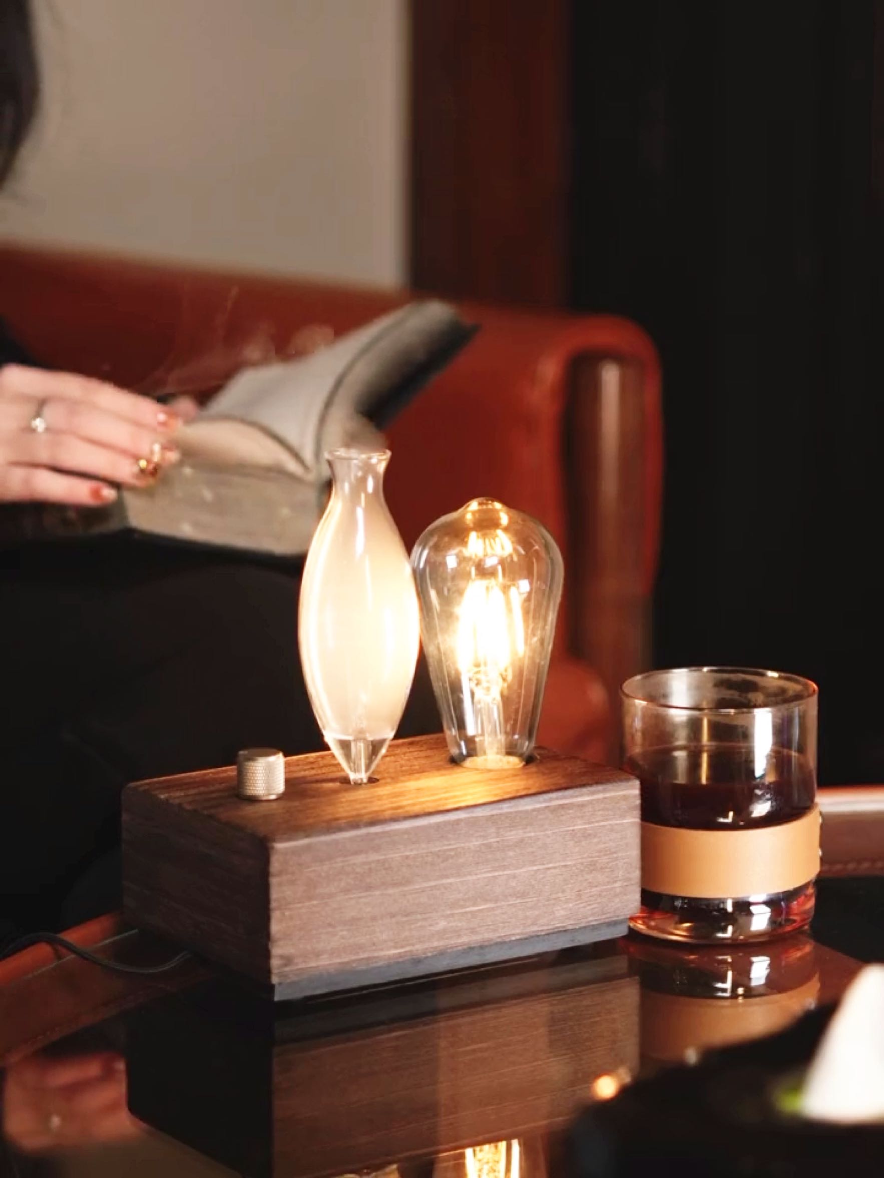 ELEGA Retro Aroma Diffuser + Lamp-elegalight