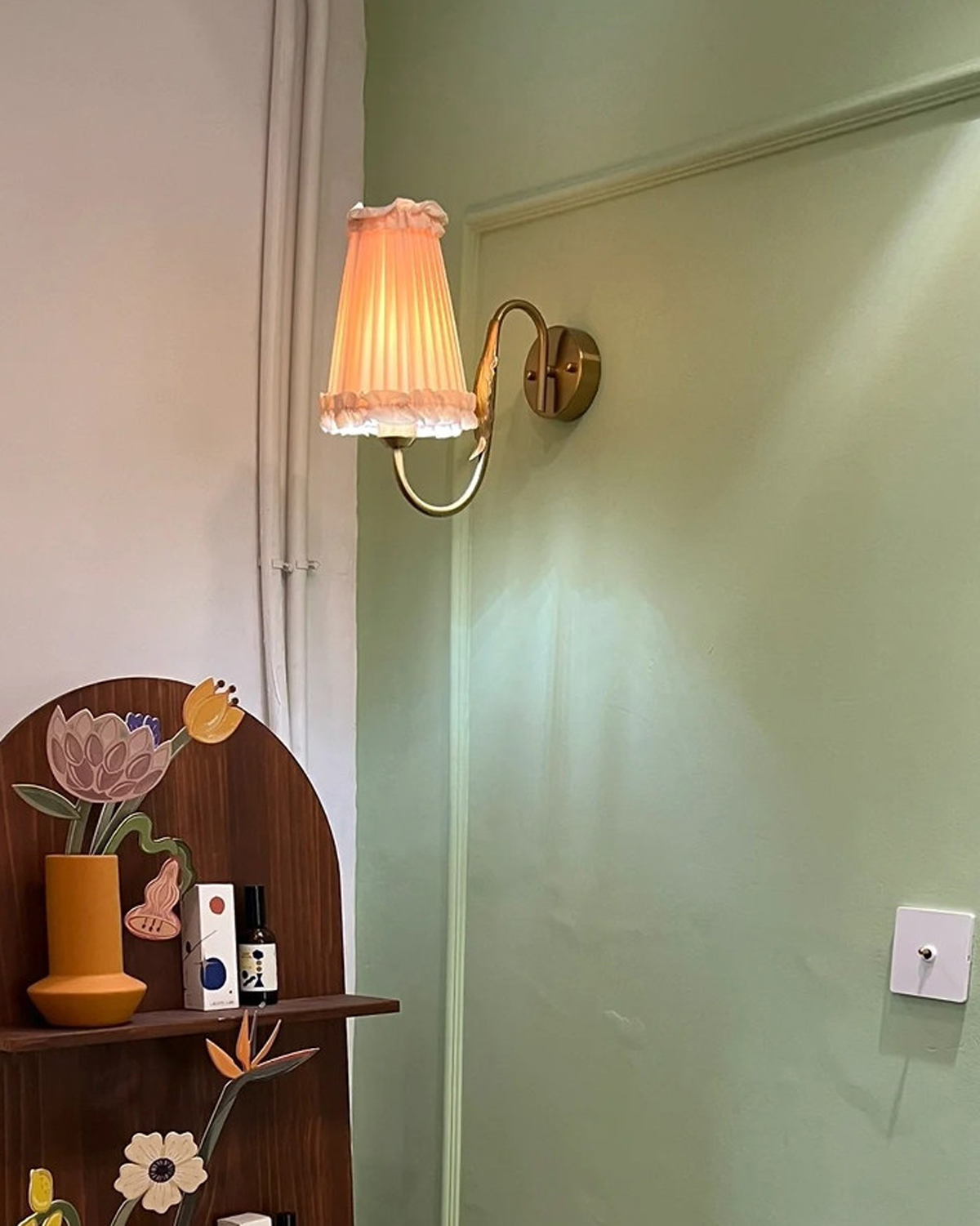 Pleated Ruffle Wall Sconce