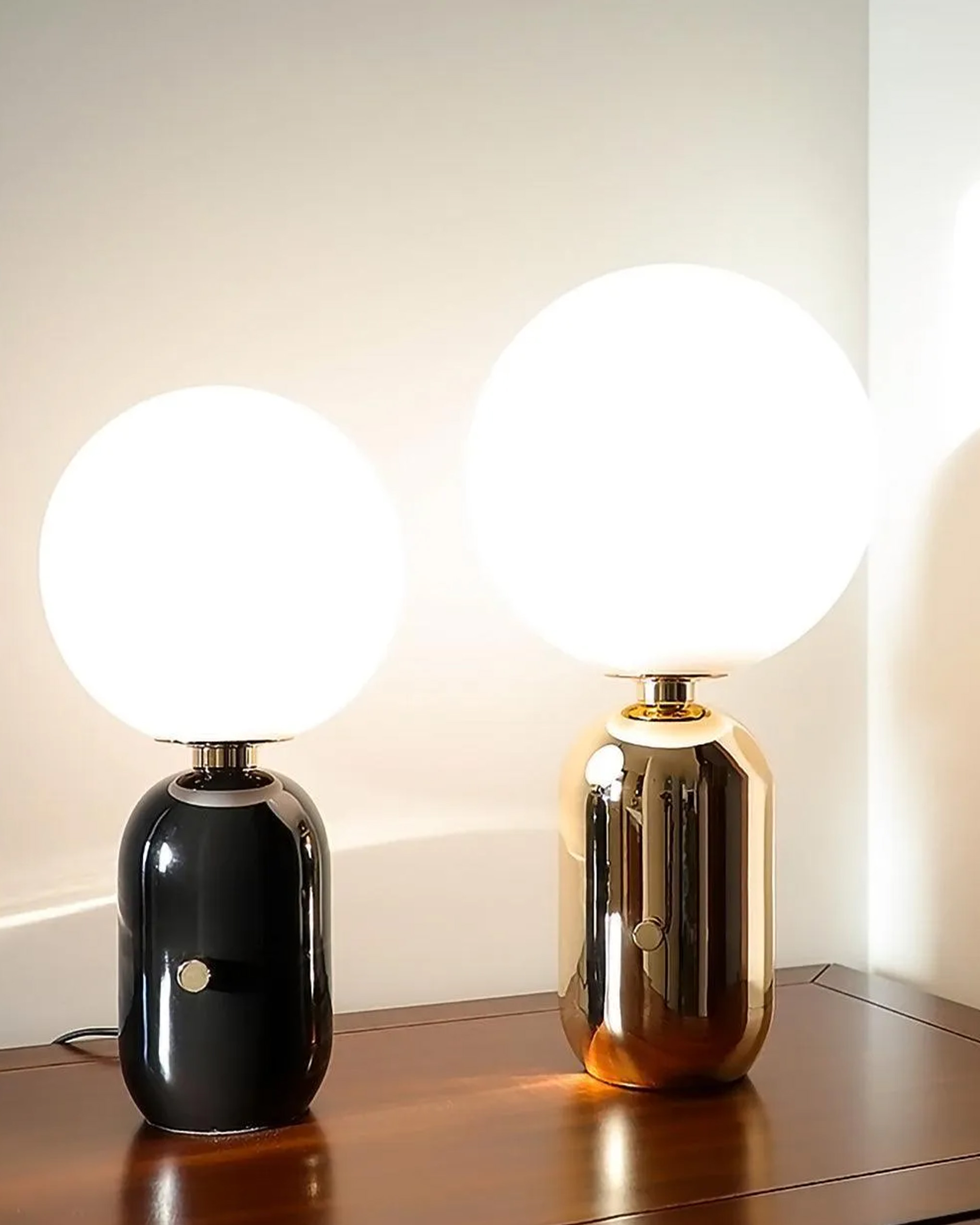 Aballs Table Lamp