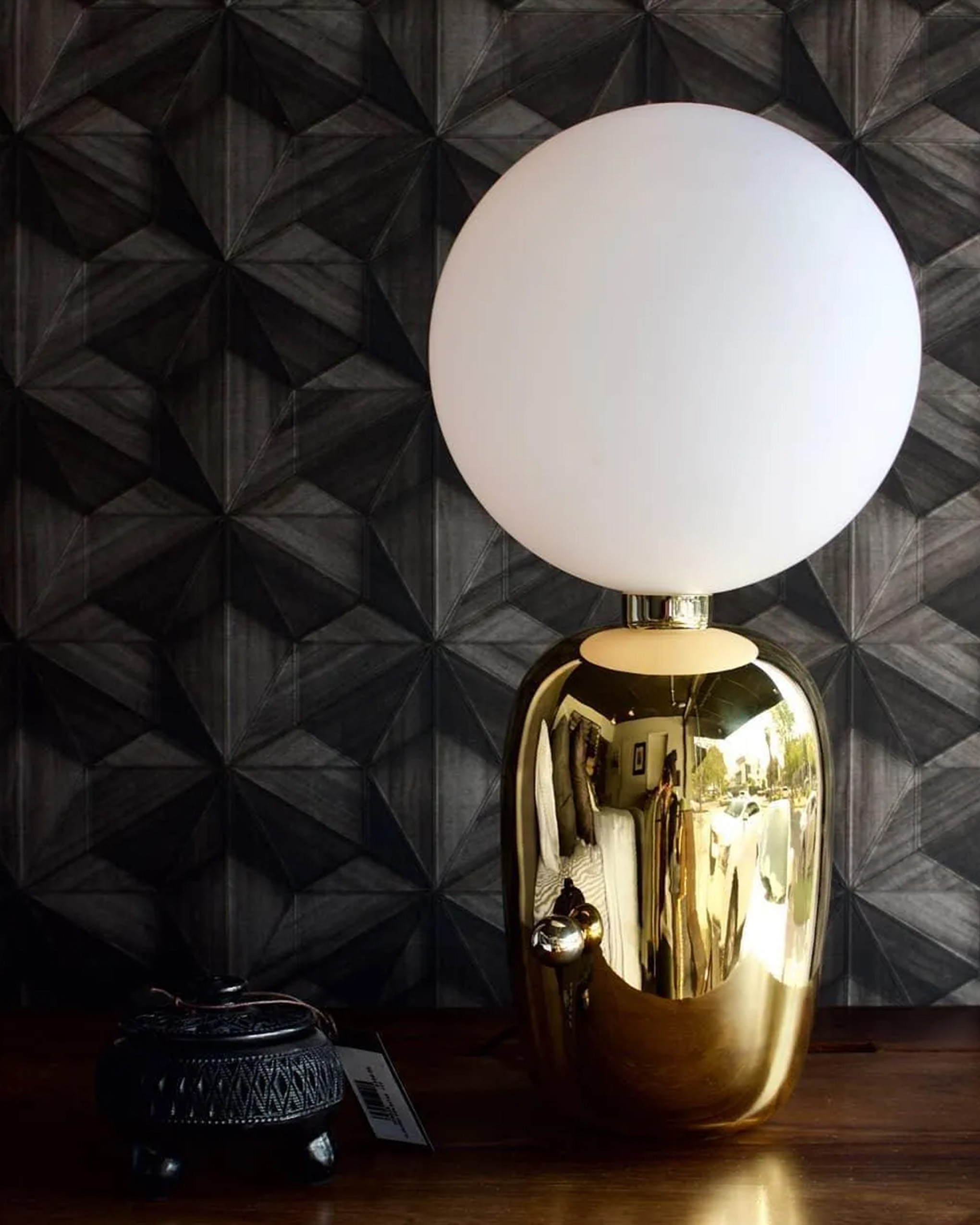 Aballs Table Lamp