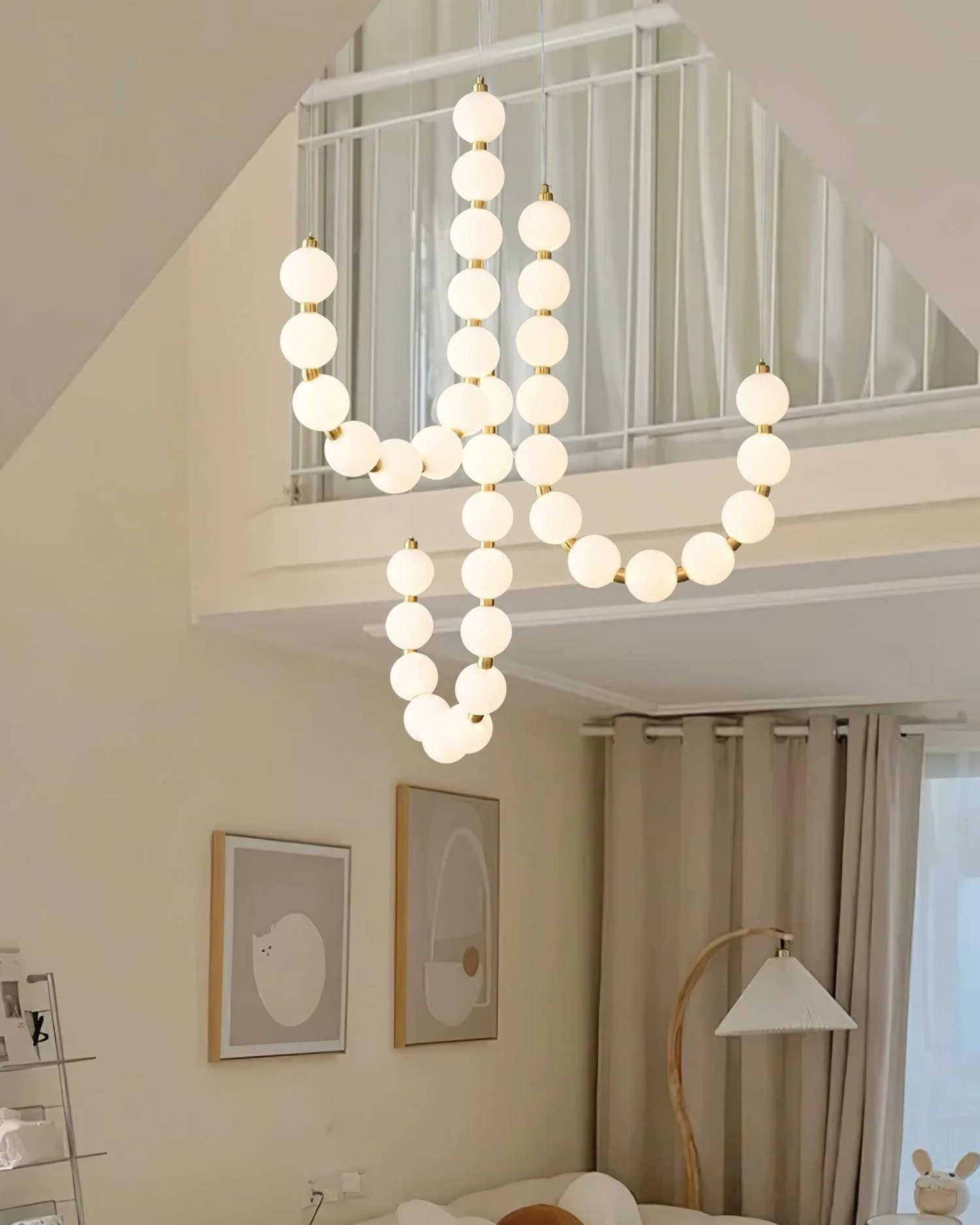Acrylic Pearl Necklace Chandelier