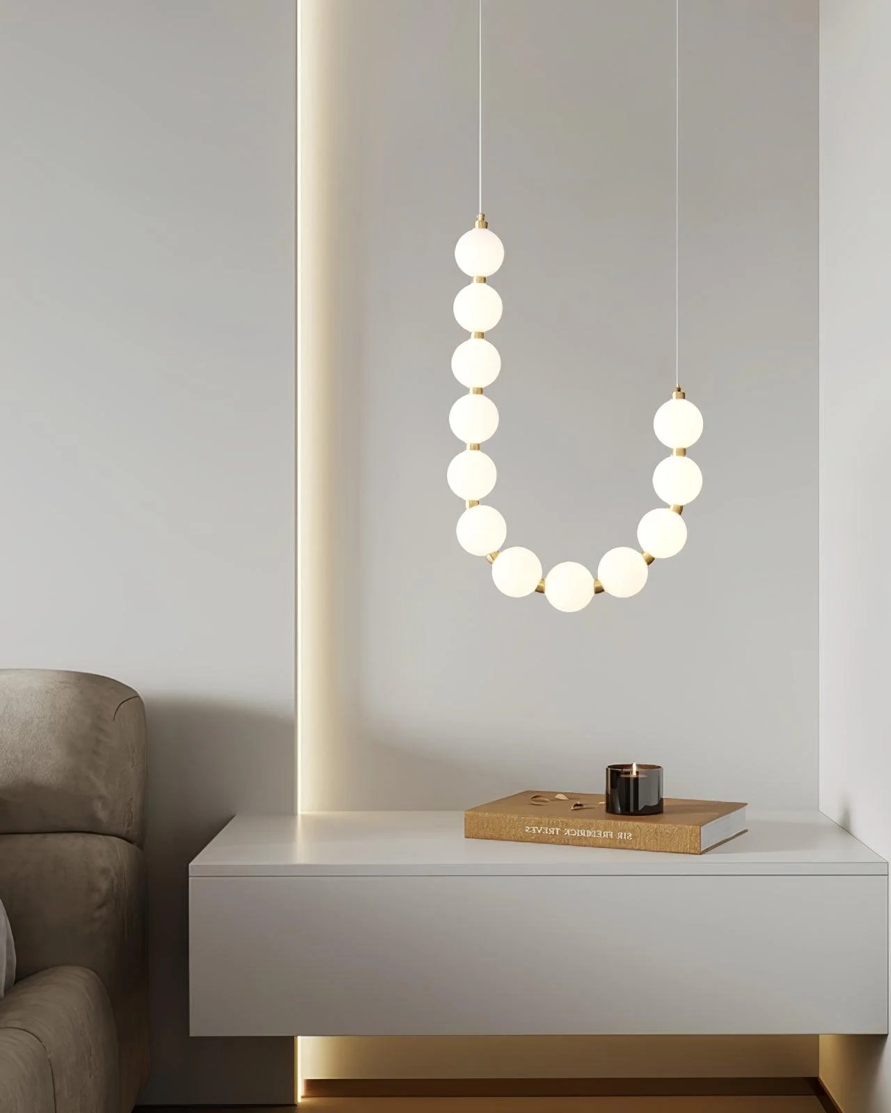 Acrylic Pearl Necklace Chandelier