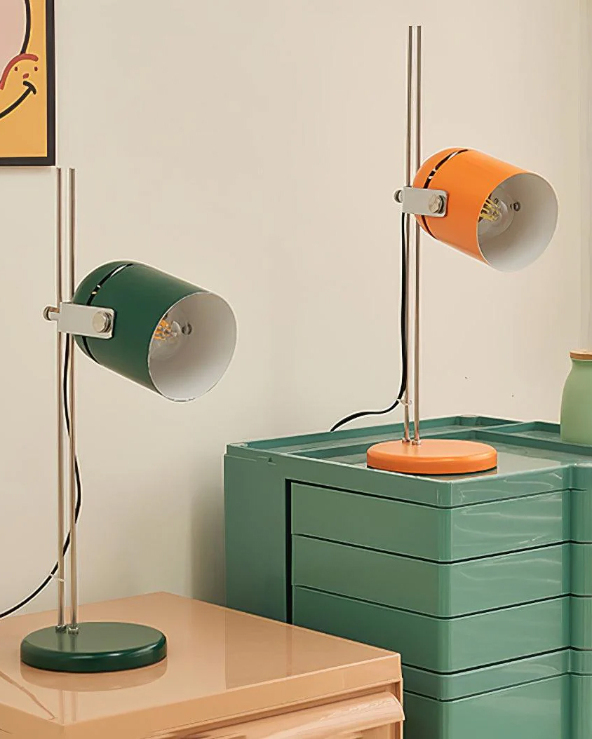 Adjusta Liftable Desk Lamp
