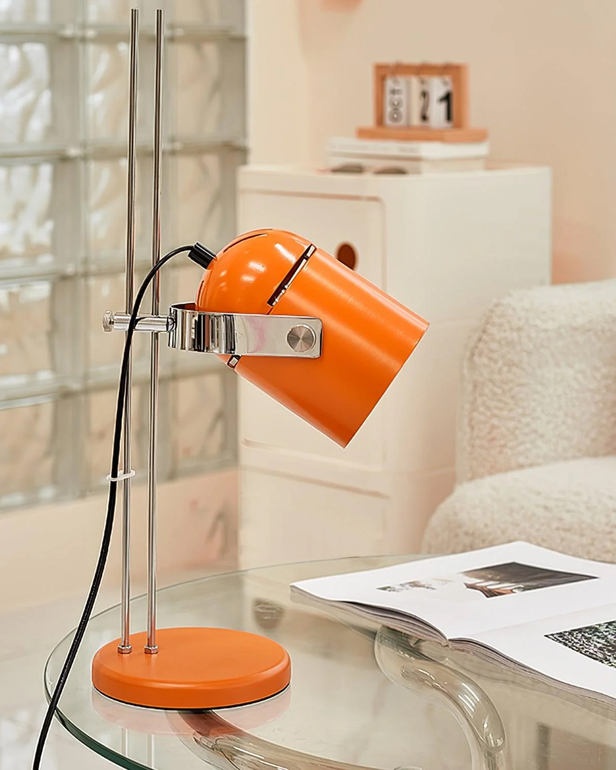 Adjusta Liftable Desk Lamp