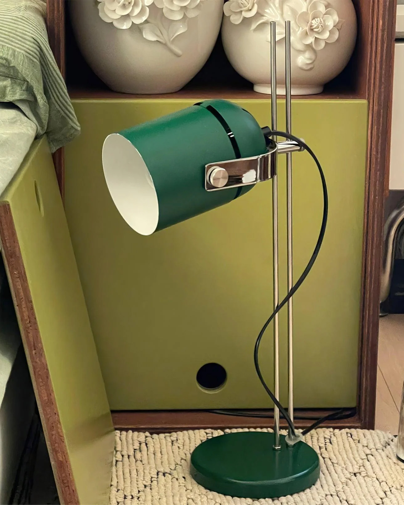 Adjusta Liftable Desk Lamp