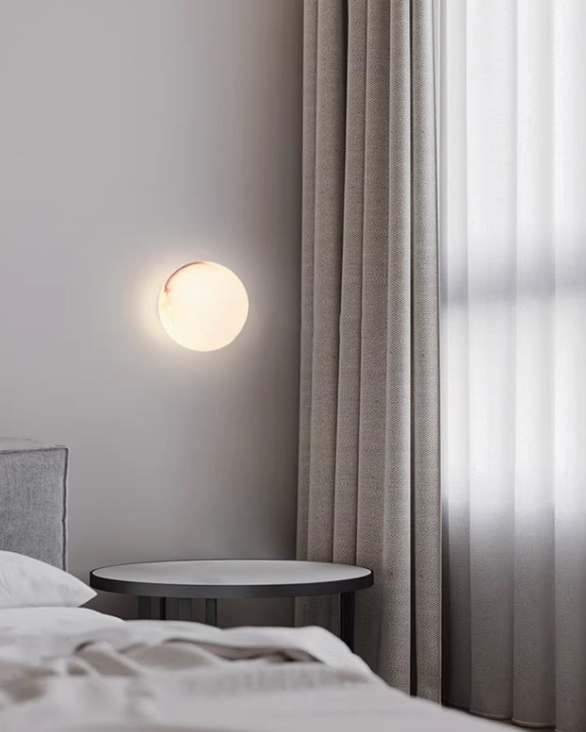 Aeria Alabaster Wall Light