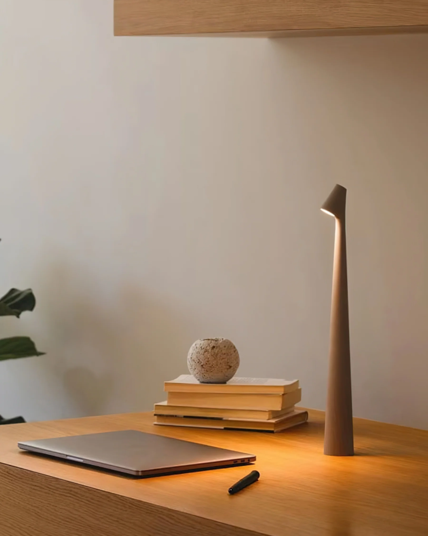 Africa Portable Table Lamp