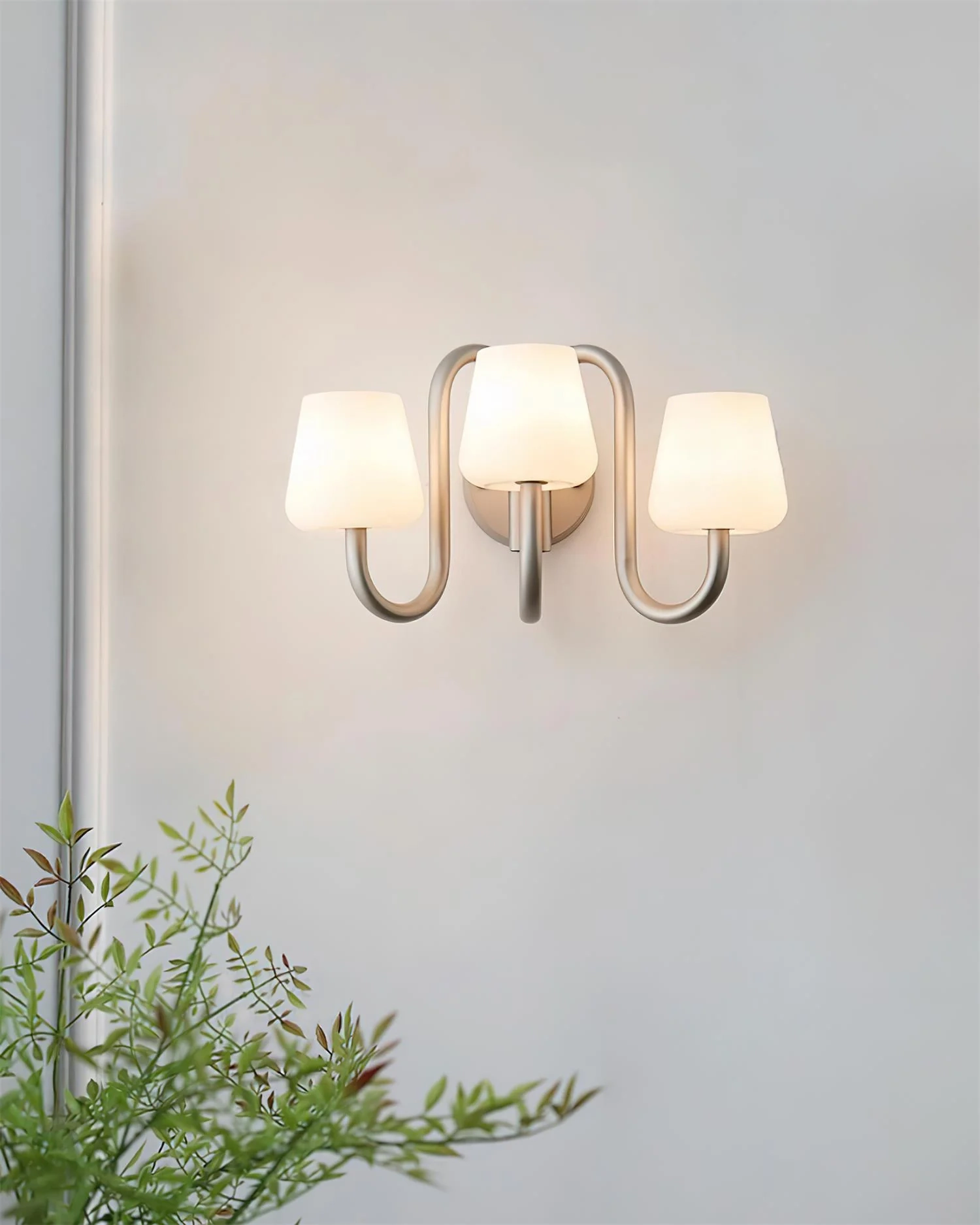 Apollo Wall Lamp