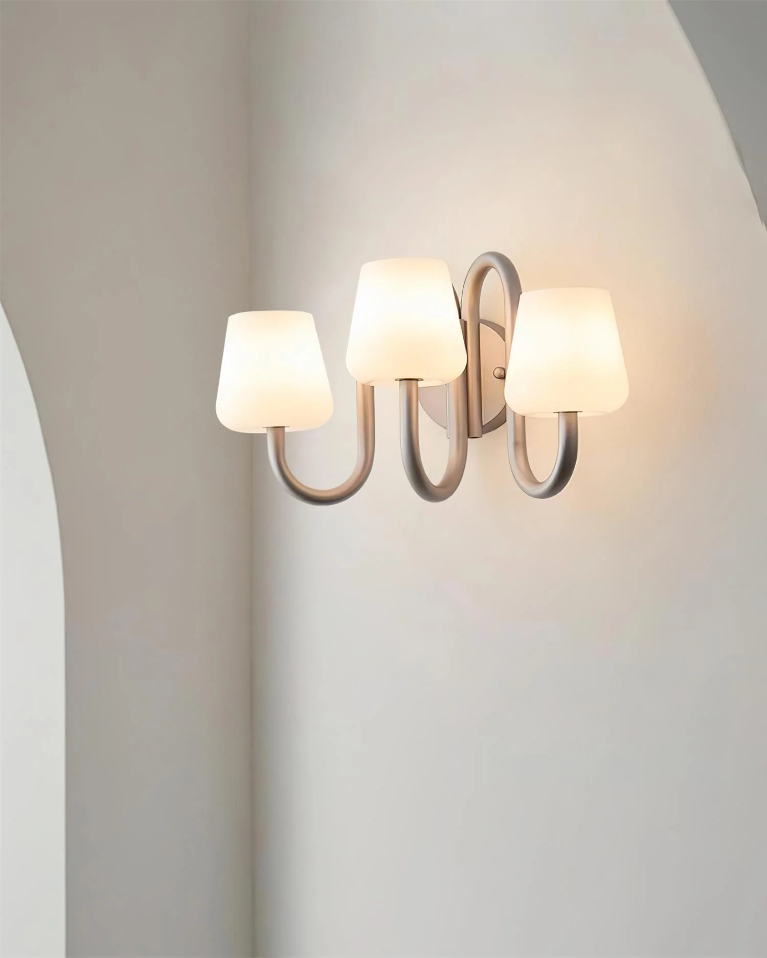 Apollo Wall Lamp