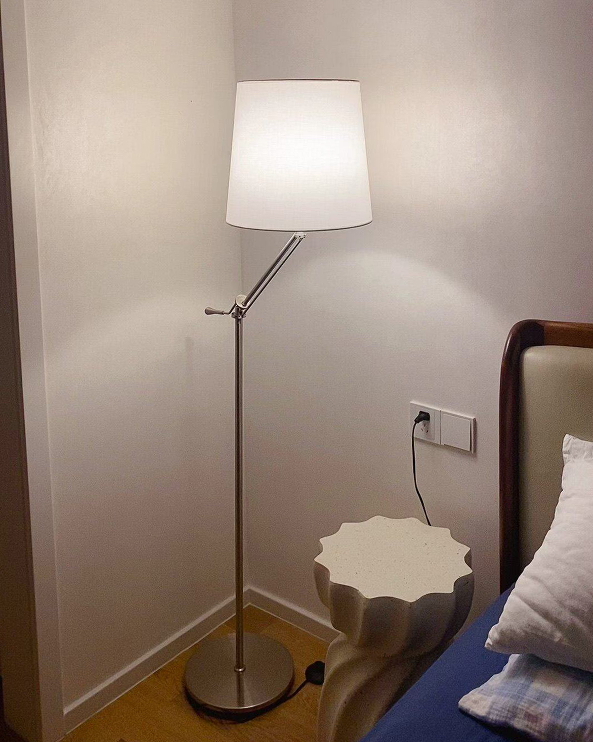 Arc Balance Floor Lamp