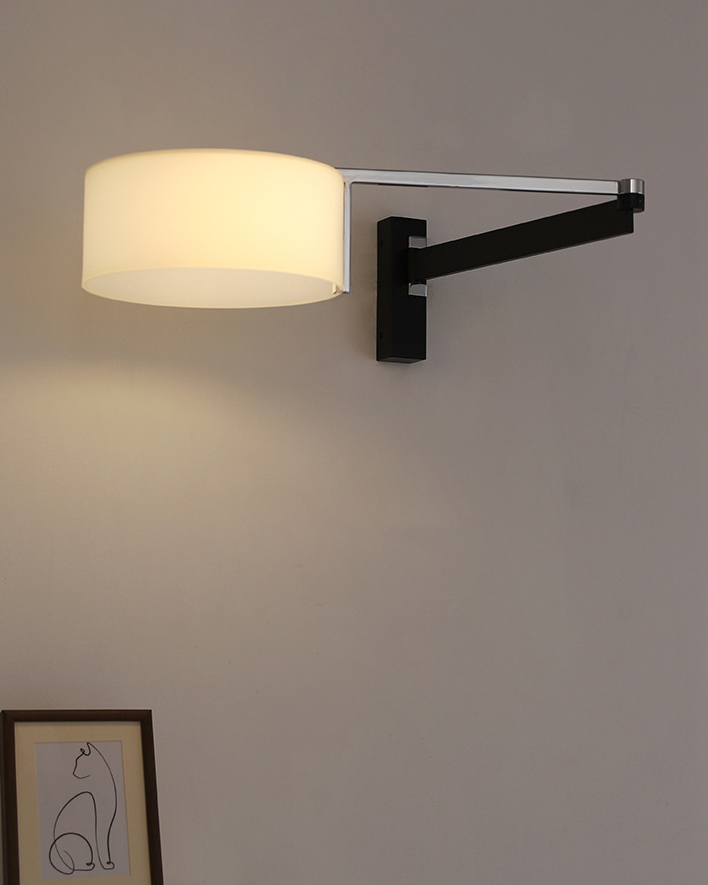 Arcus Swing Arm Wall Lamp