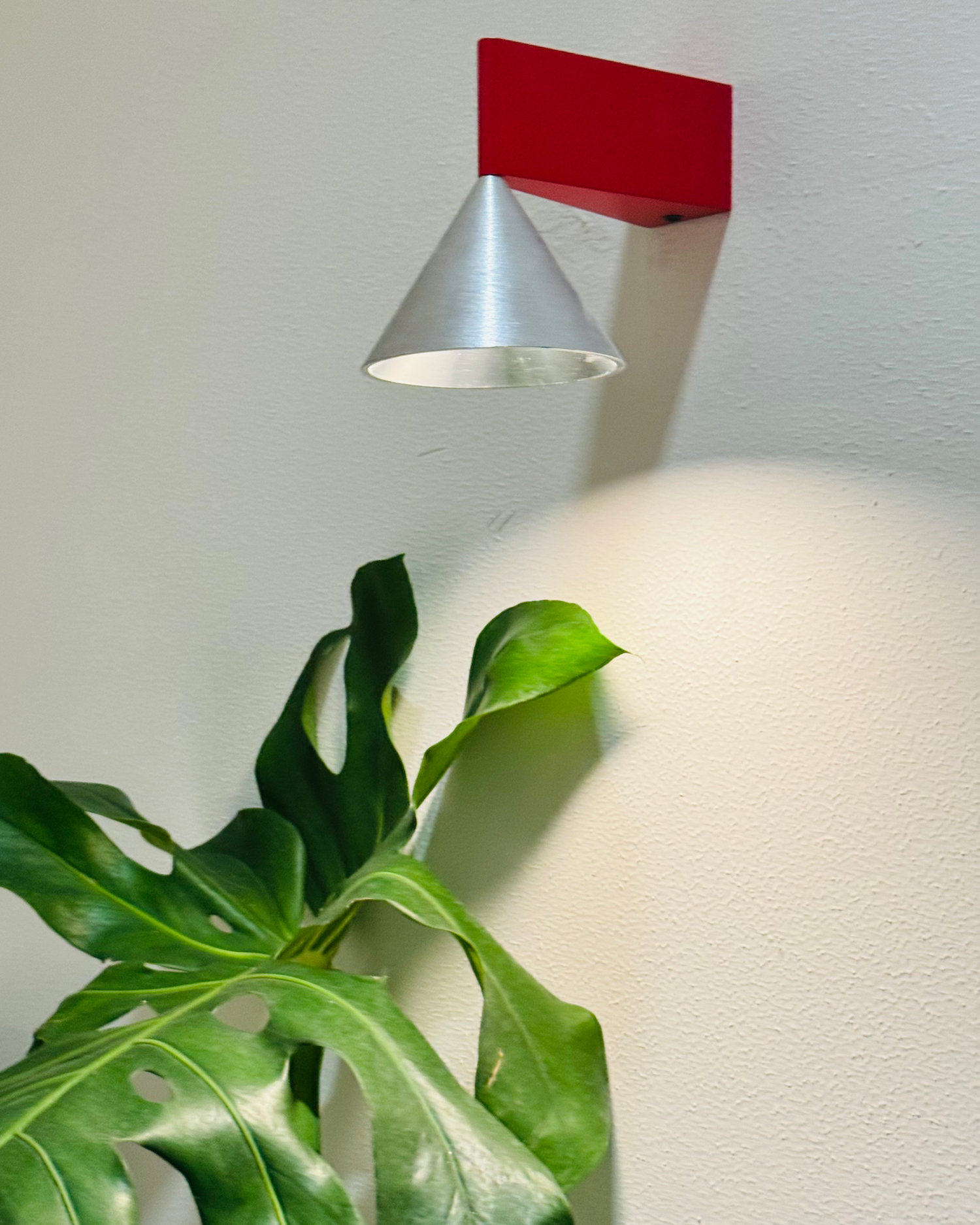 Arlo Wall Lamp