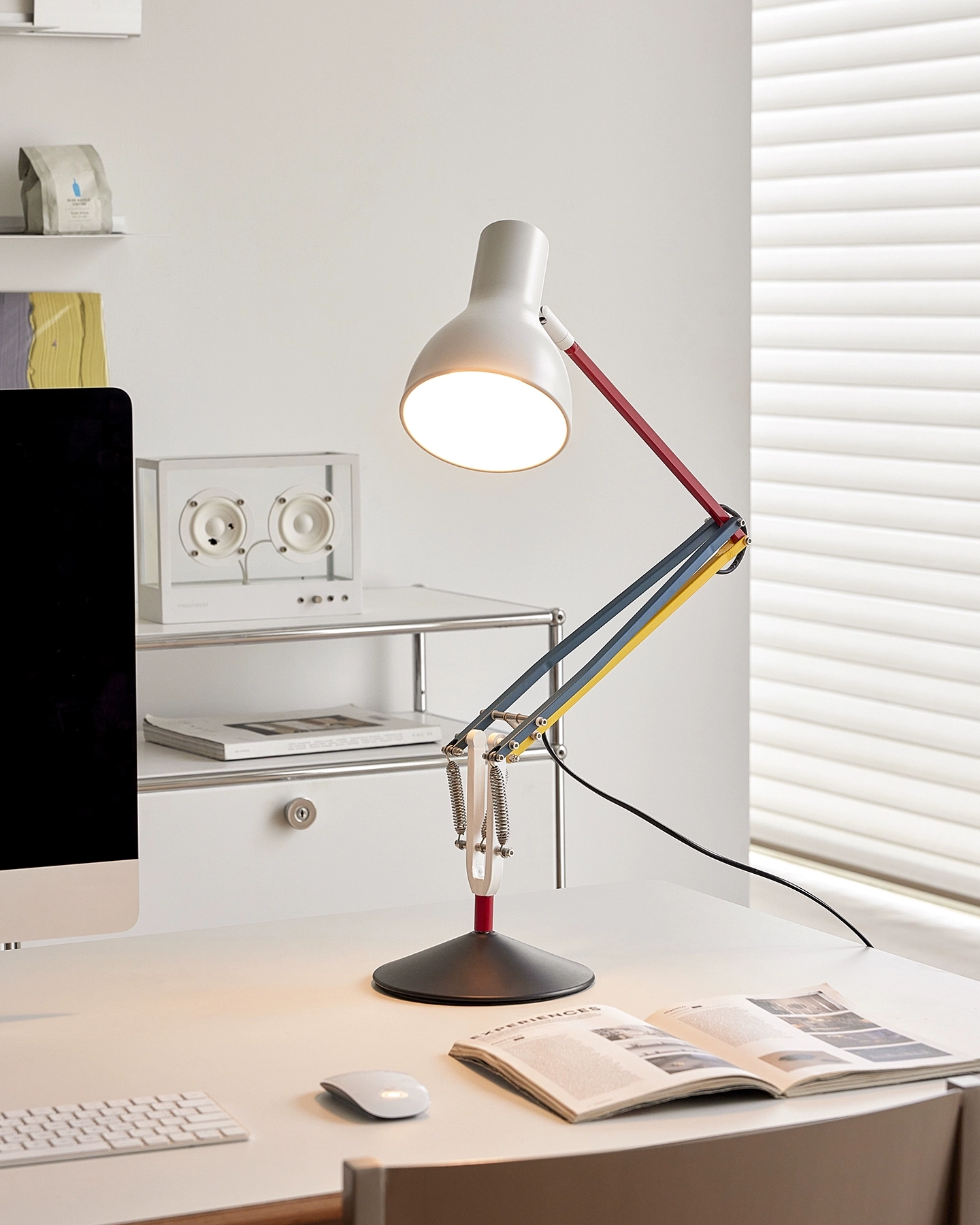ArtiFlex Desk Lamp