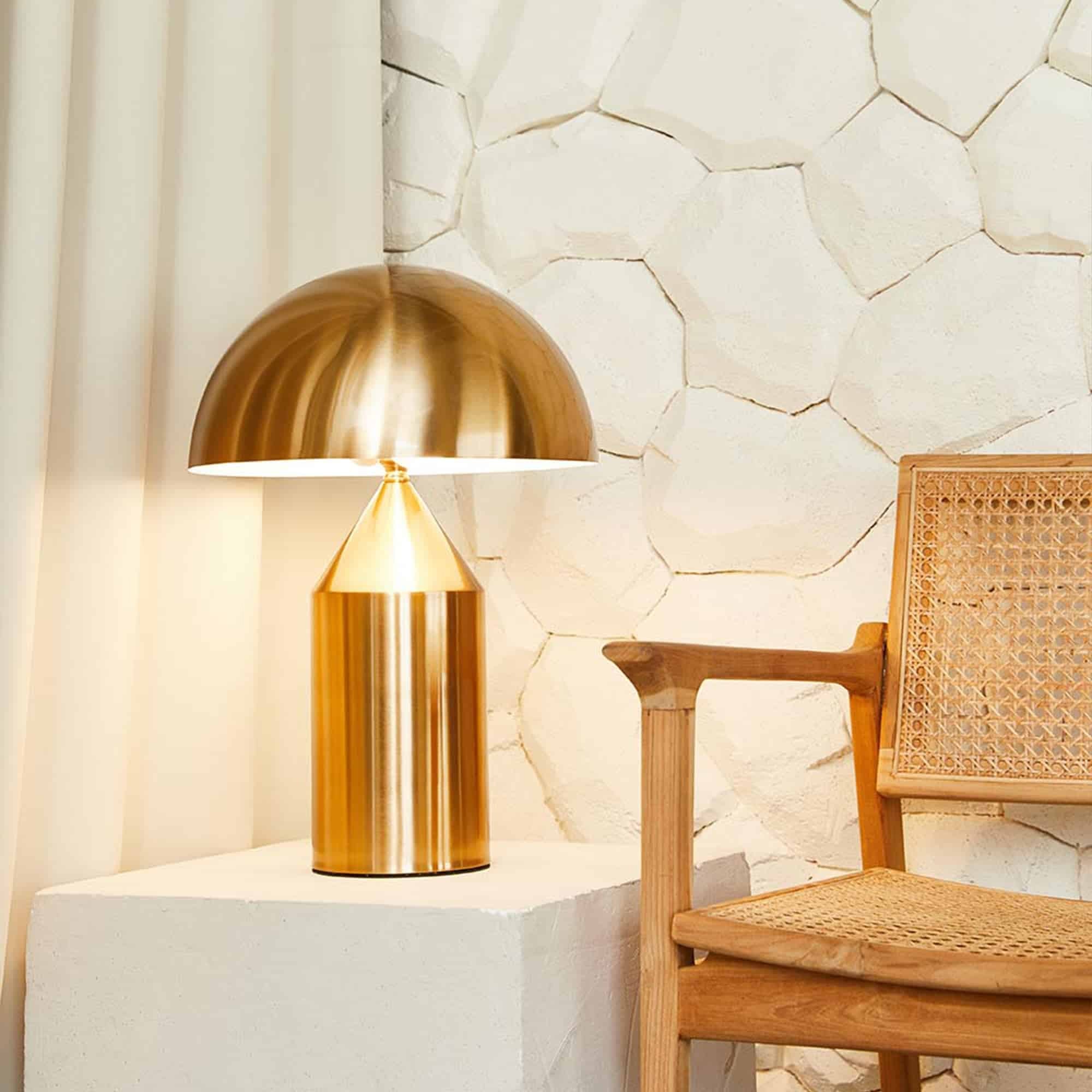 Atollo Metal Table Lamp-elegalight