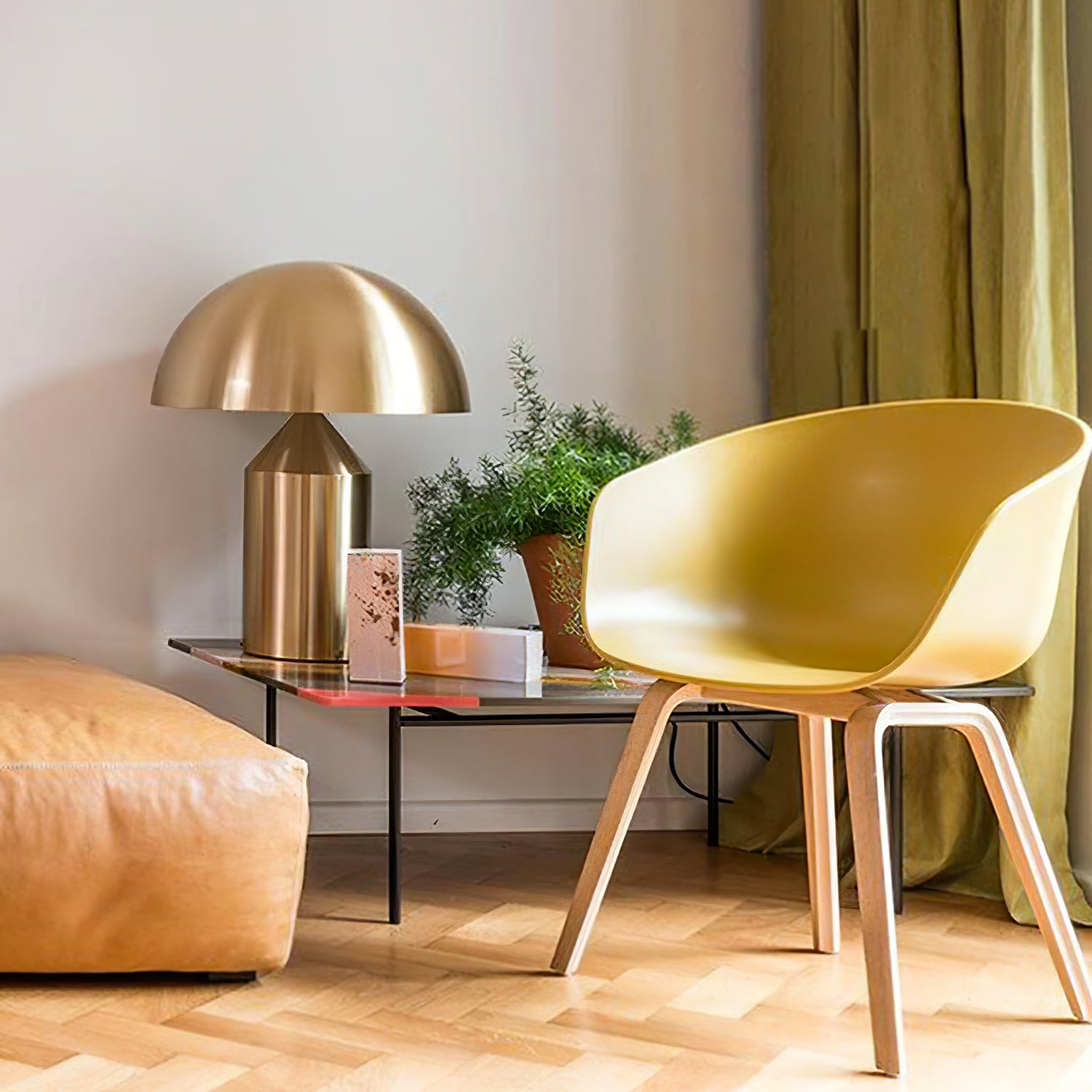 Atollo Metal Table Lamp-elegalight