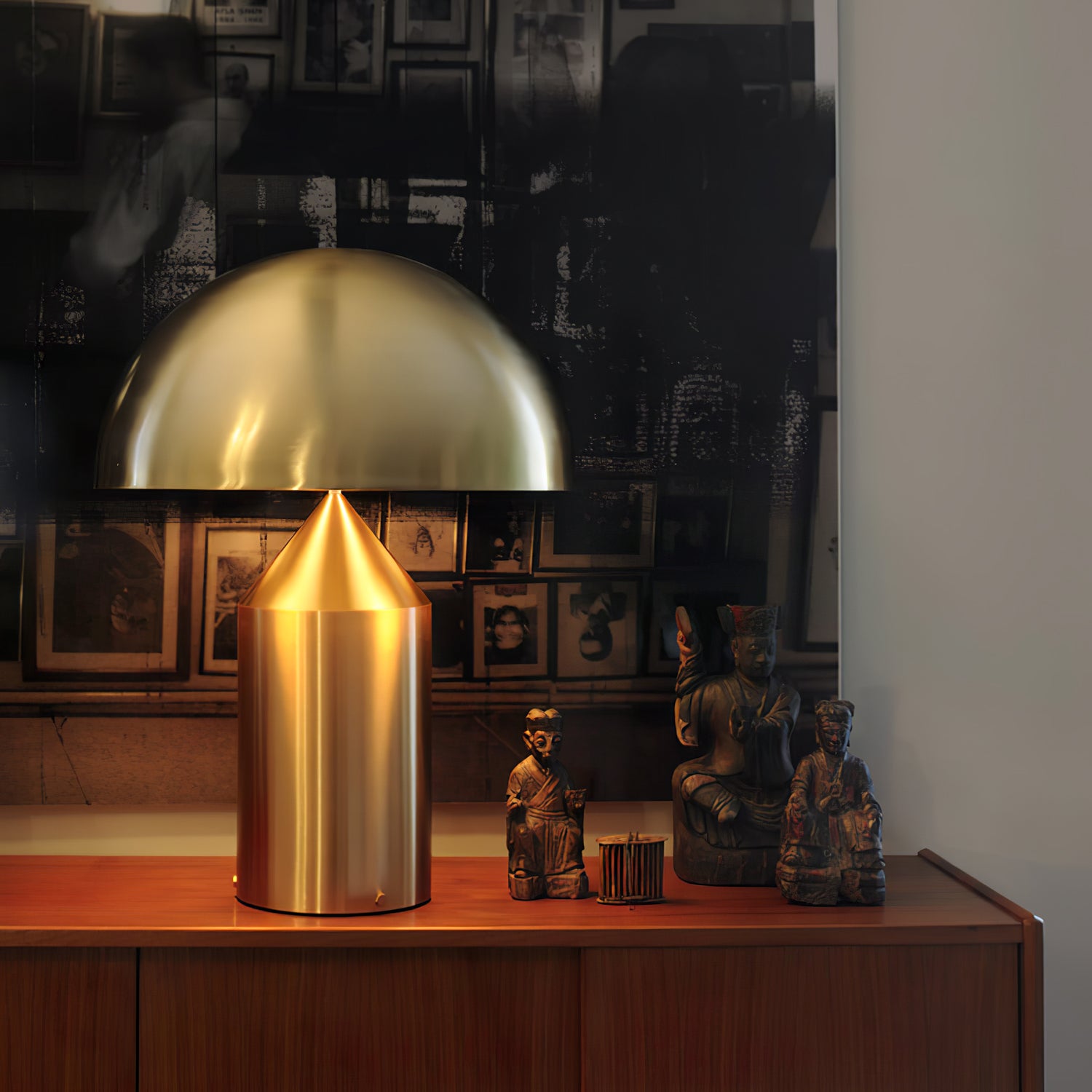 Atollo Metal Table Lamp-elegalight