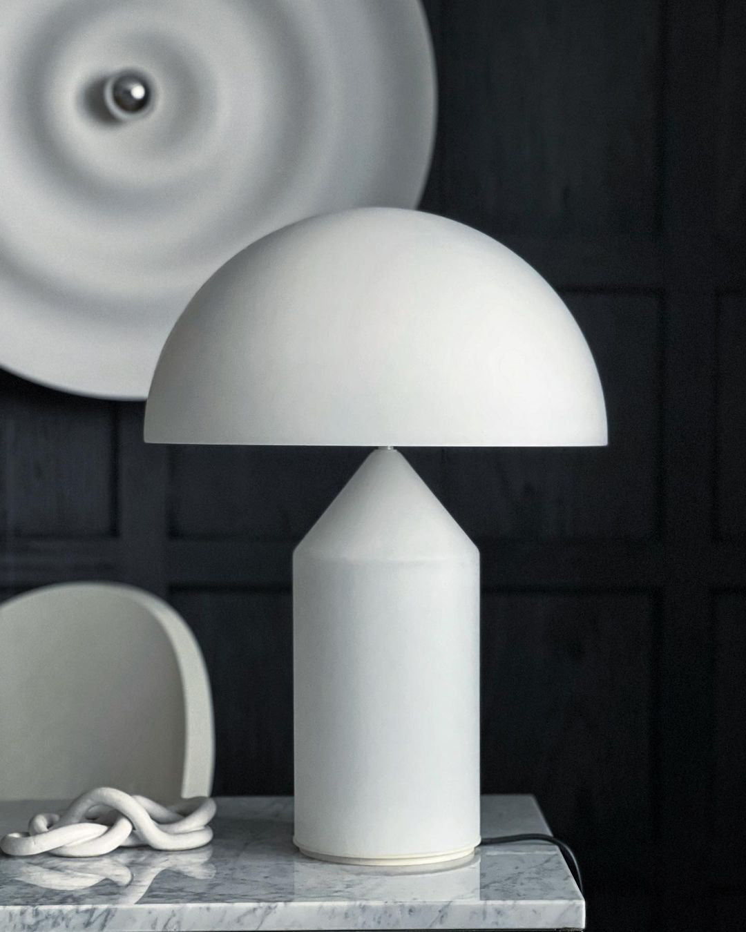 Atollo Metal Table Lamp-elegalight