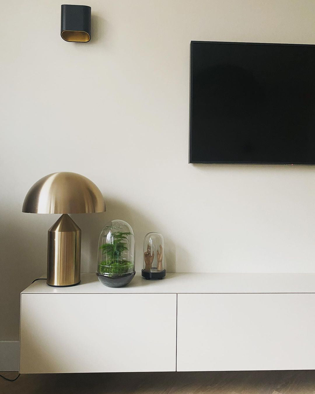 Atollo Metal Table Lamp-elegalight