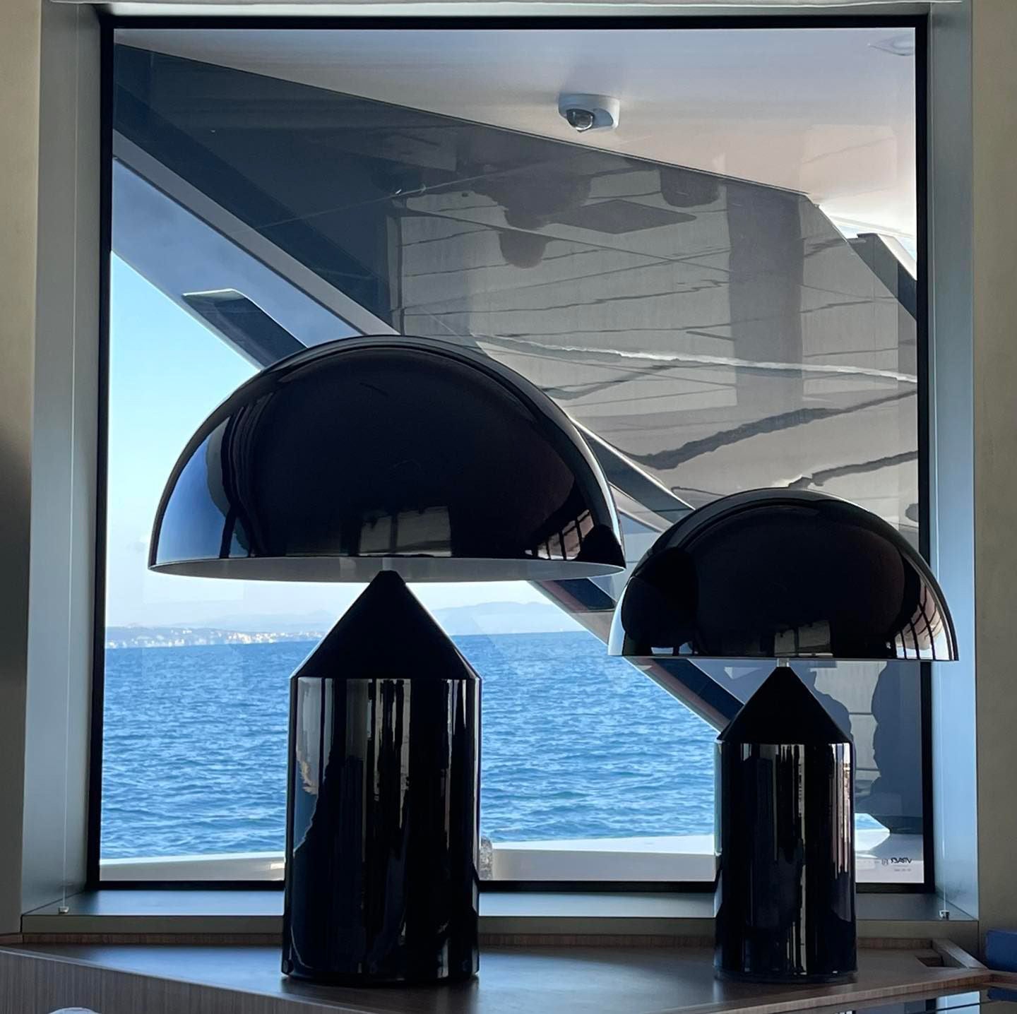 Atollo Metal Table Lamp-elegalight