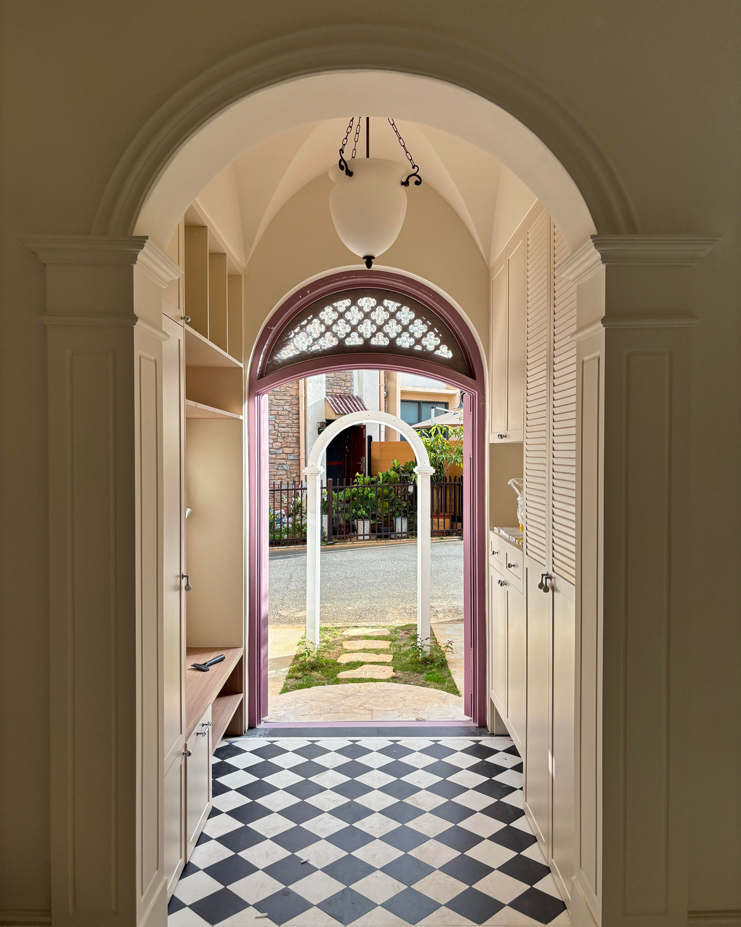 Aurelia Glass Pendant Light