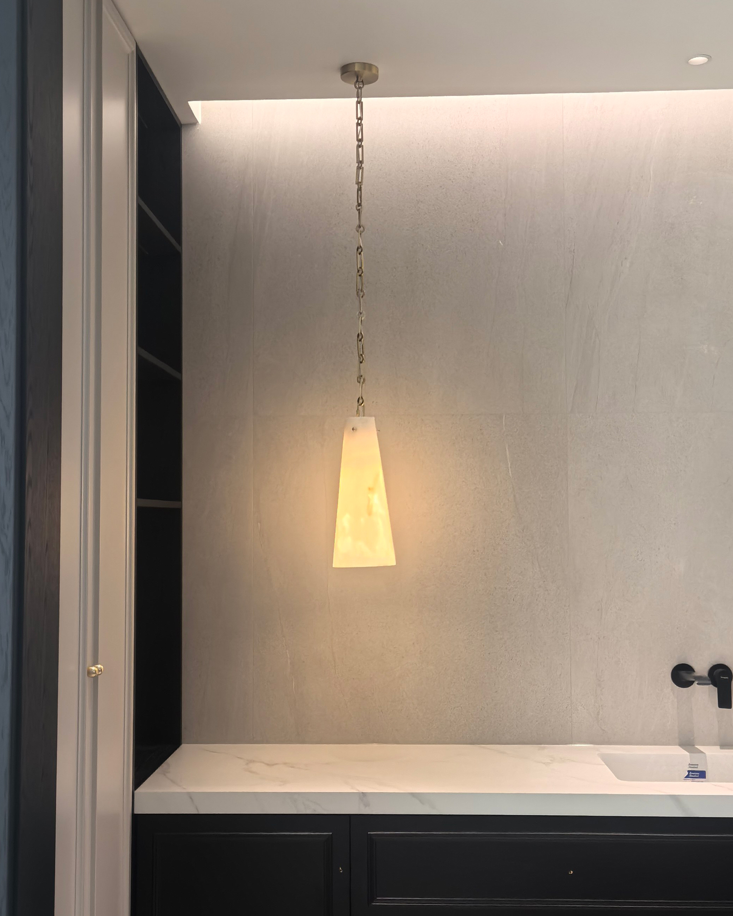 Aurelia Stone Pendant Light