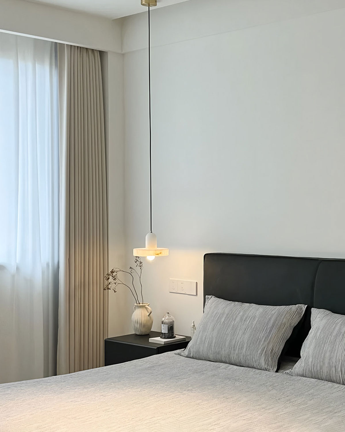 Aureole Alabaster Pendant Light