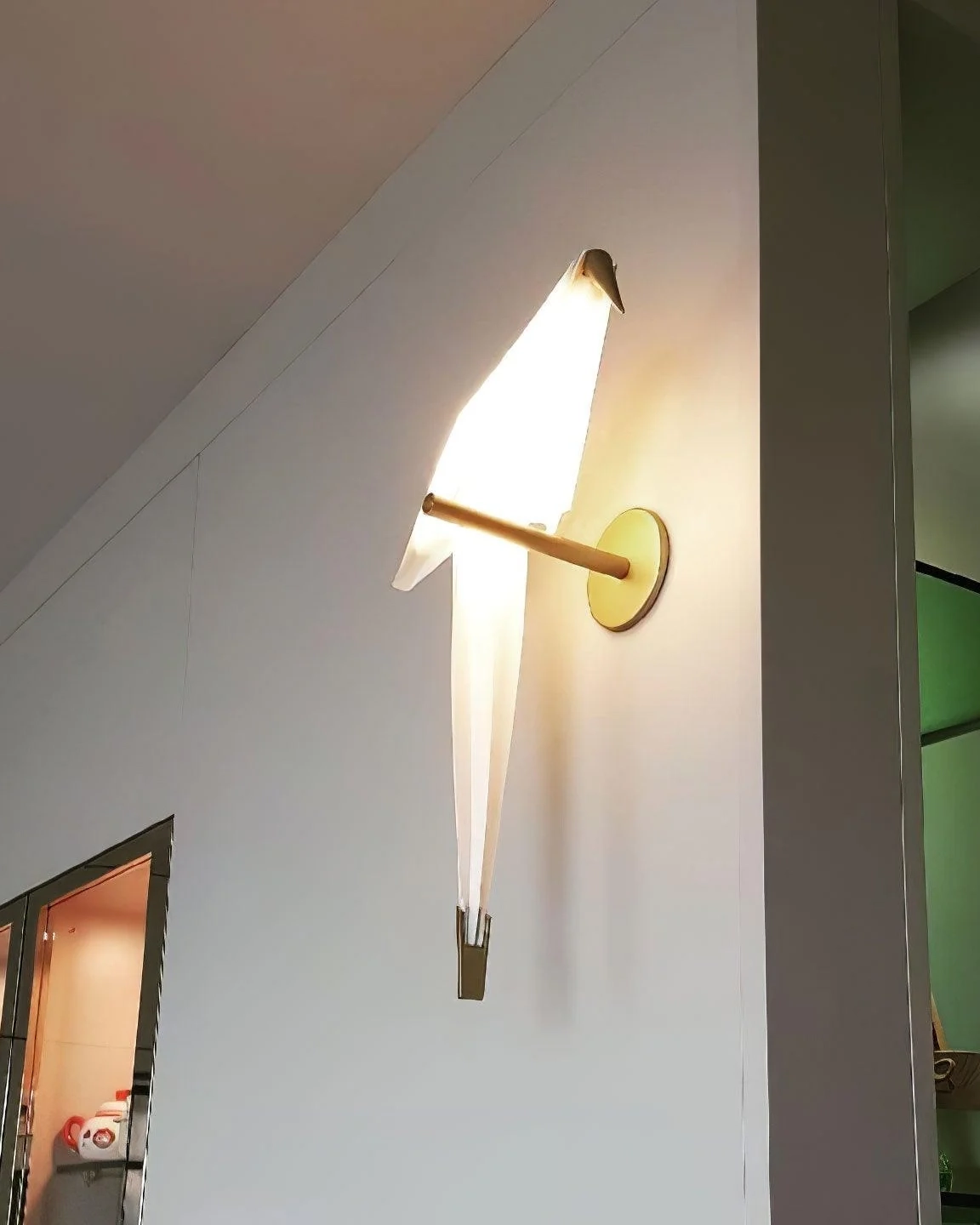 Avian Serenity Wall Lamp