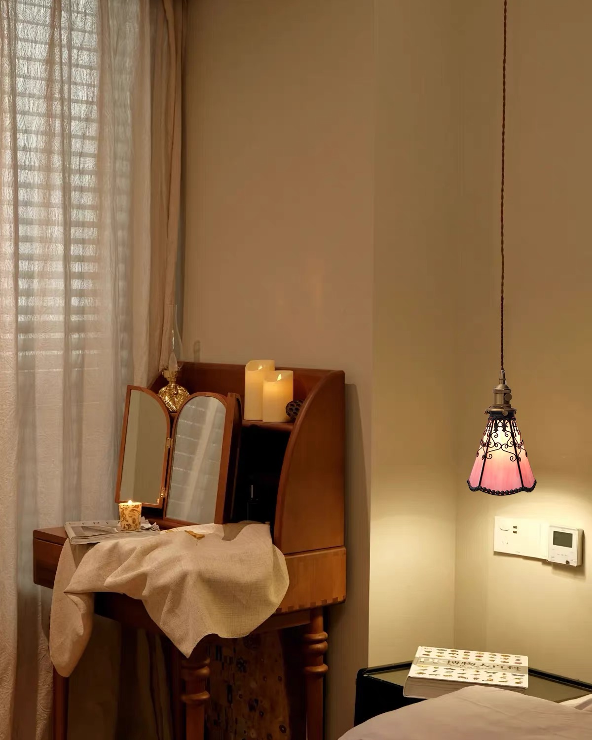 Belle Epoque Glass Pendant Light