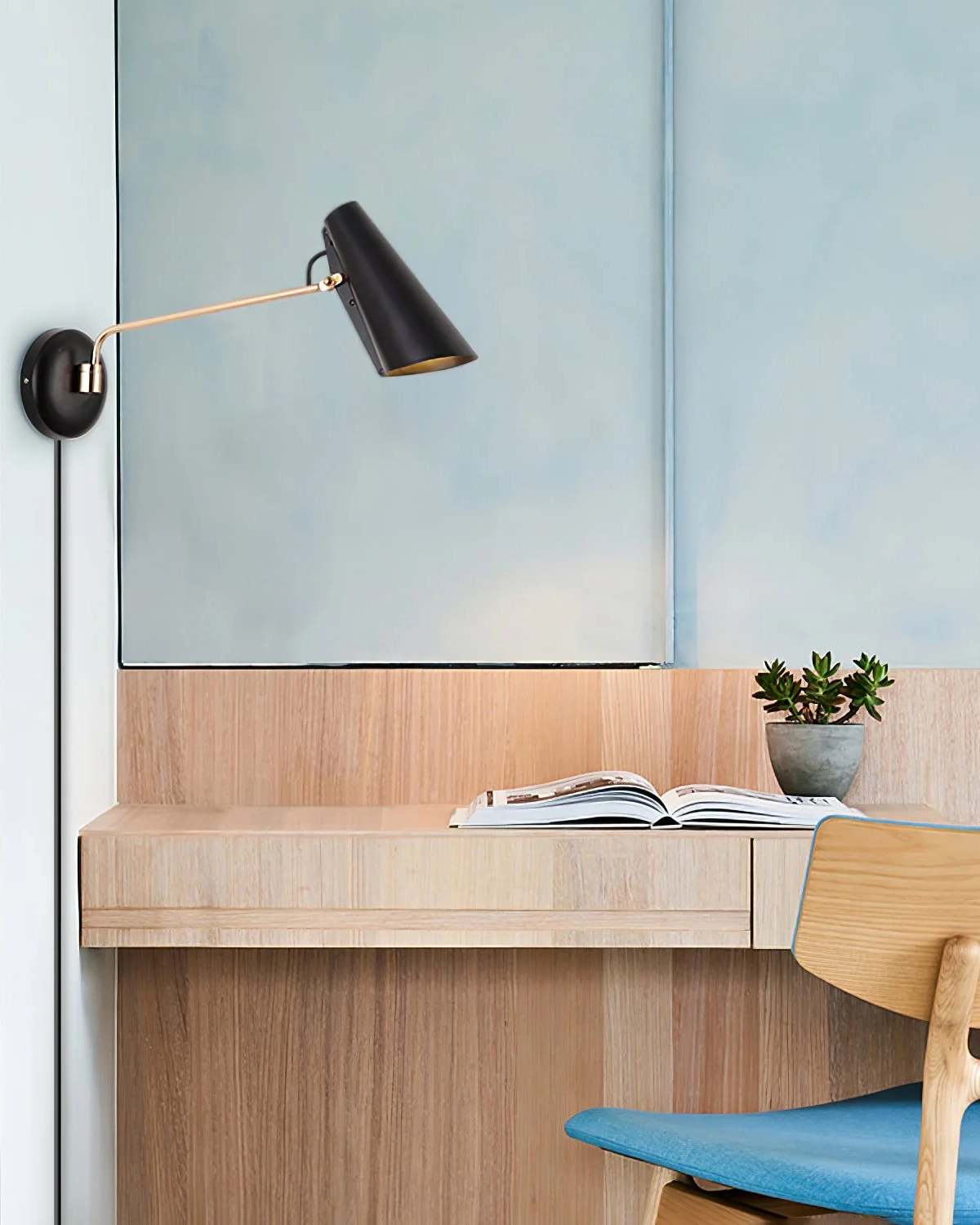 Birdy Plug-in Wall Lamp