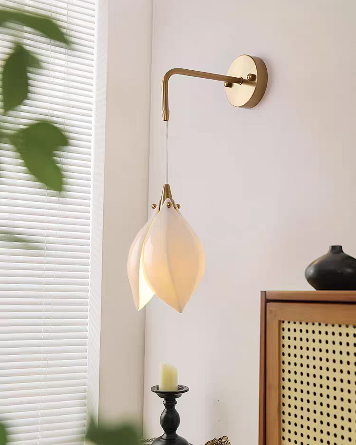 Bloom Wall Light