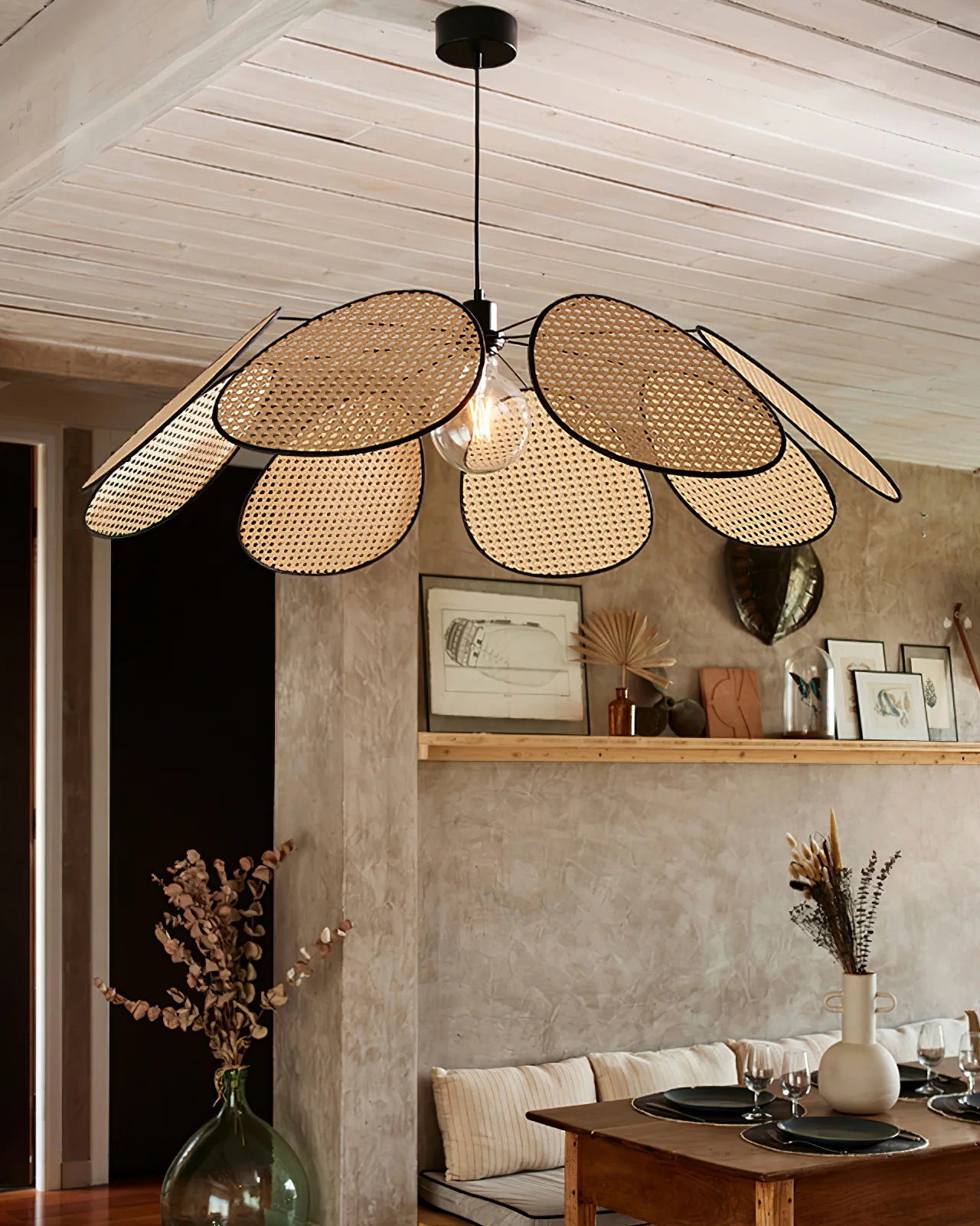 Blossom Petal Pendant Lamp