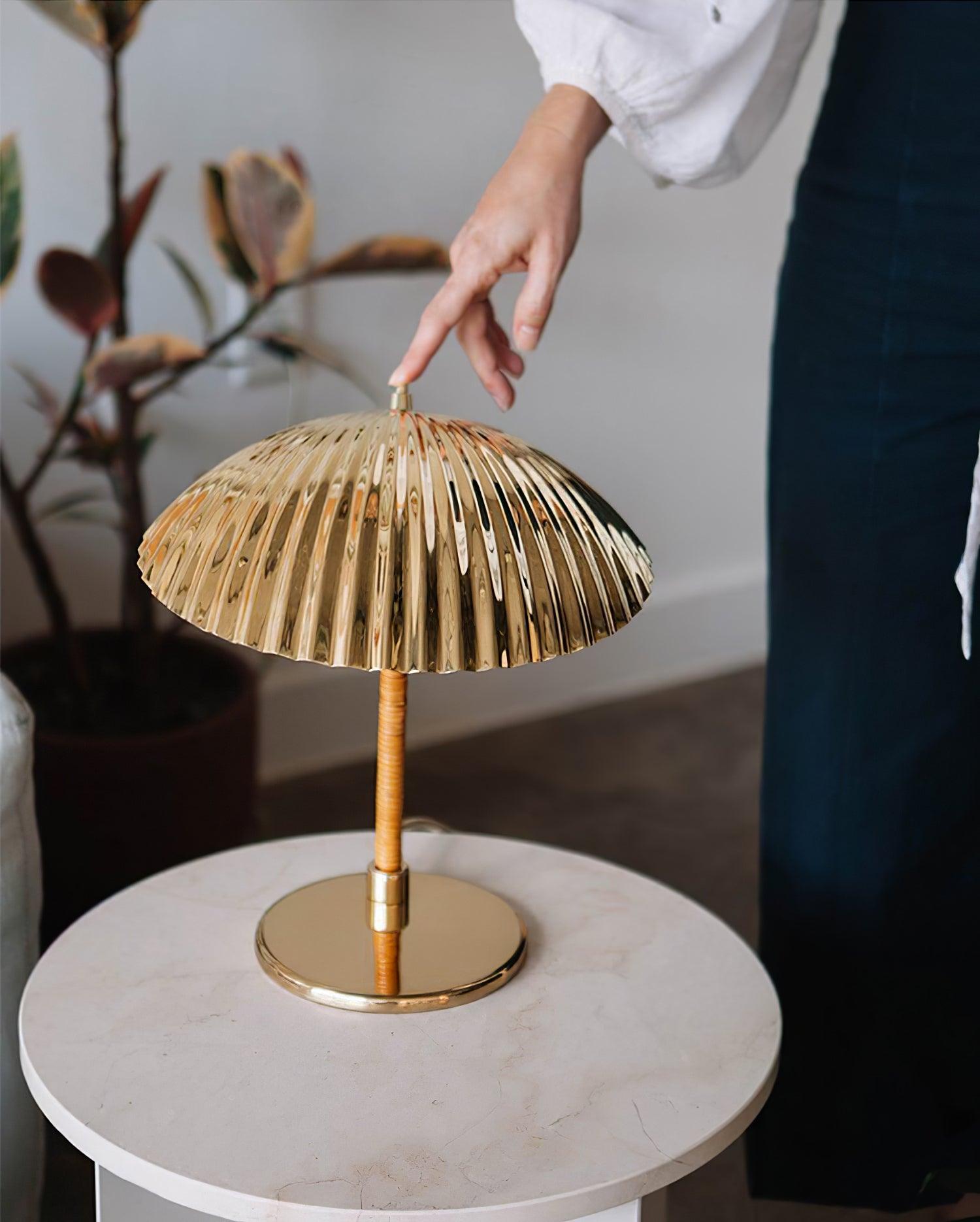 Brass Shell Table Lamp-elegalight