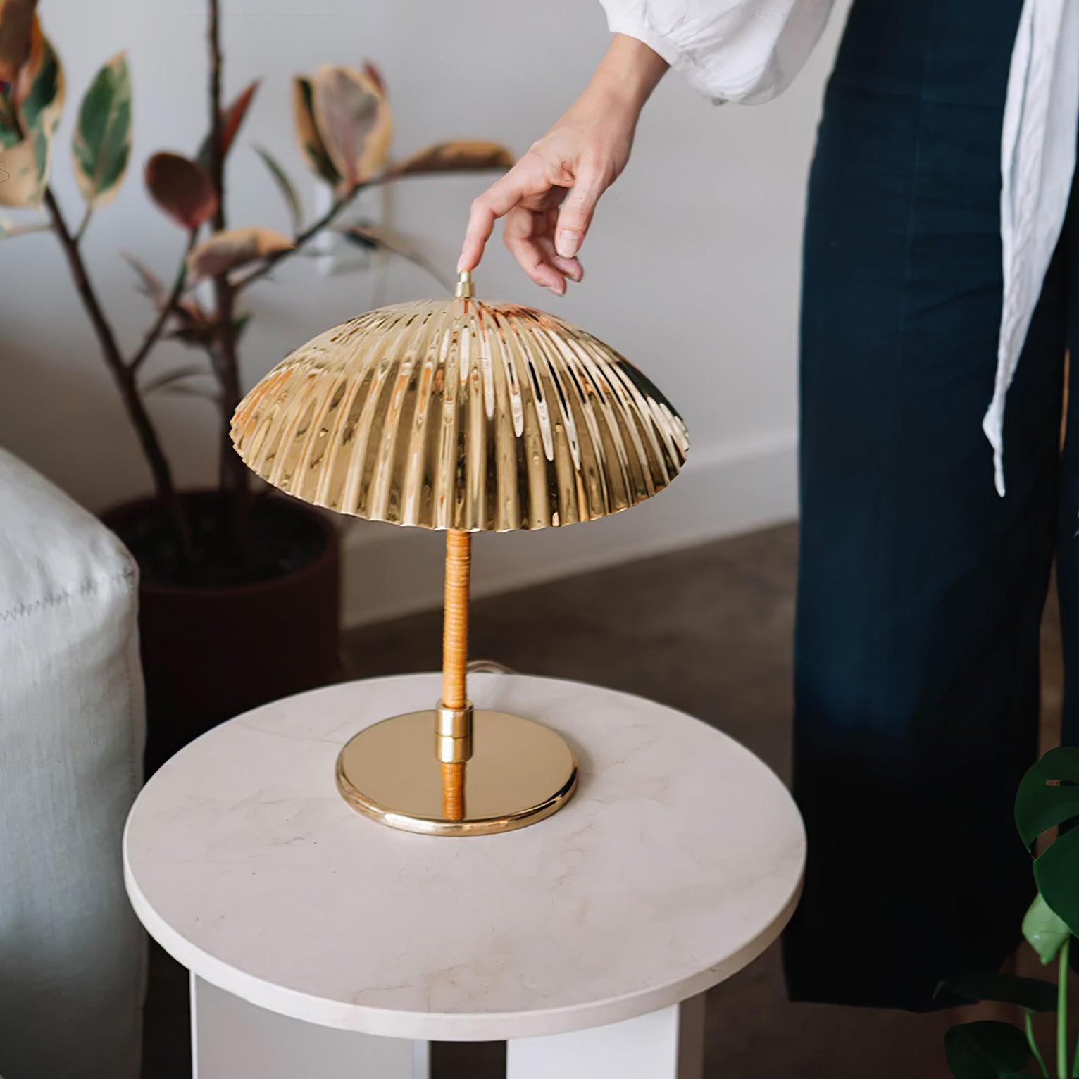 Brass Shell Table Lamp-elegalight