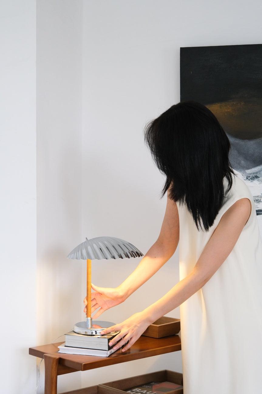 Brass Shell Table Lamp-elegalight