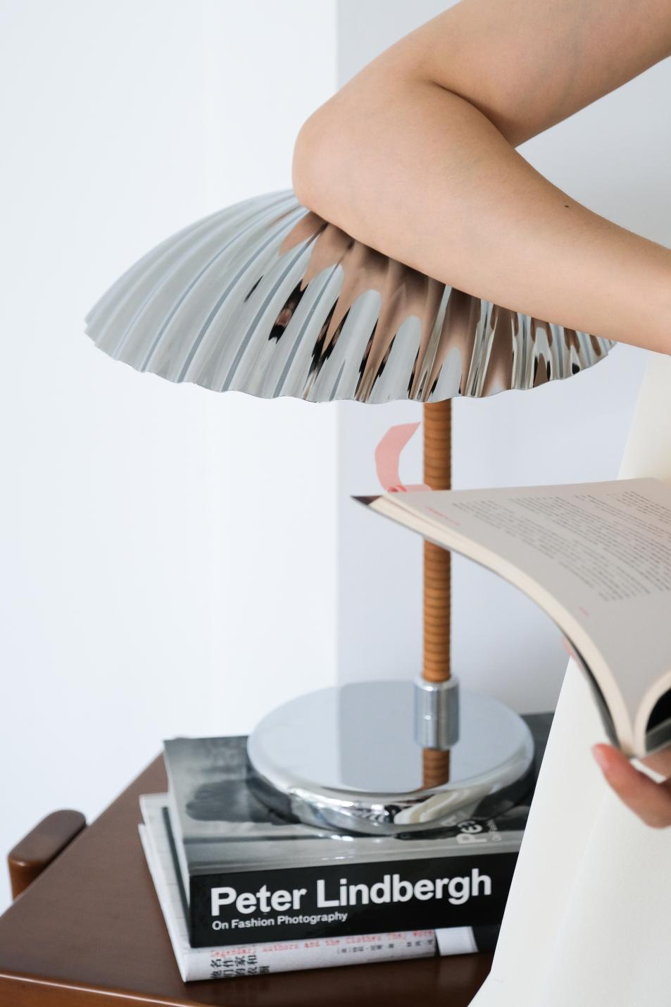 Brass Shell Table Lamp-elegalight