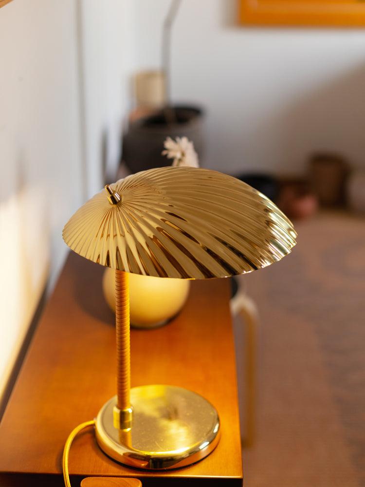 Brass Shell Table Lamp-elegalight
