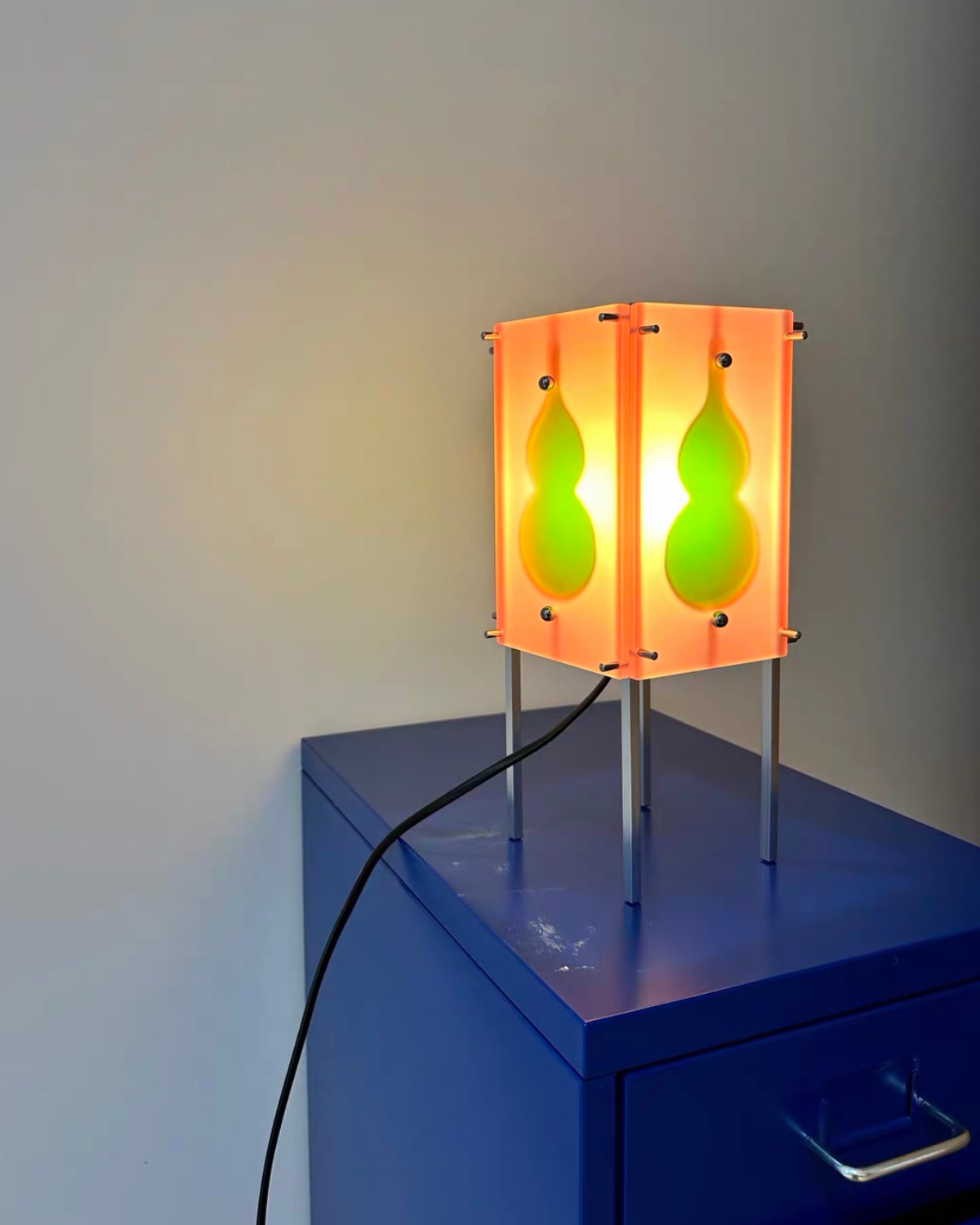 Calabash Glow Table Lamp