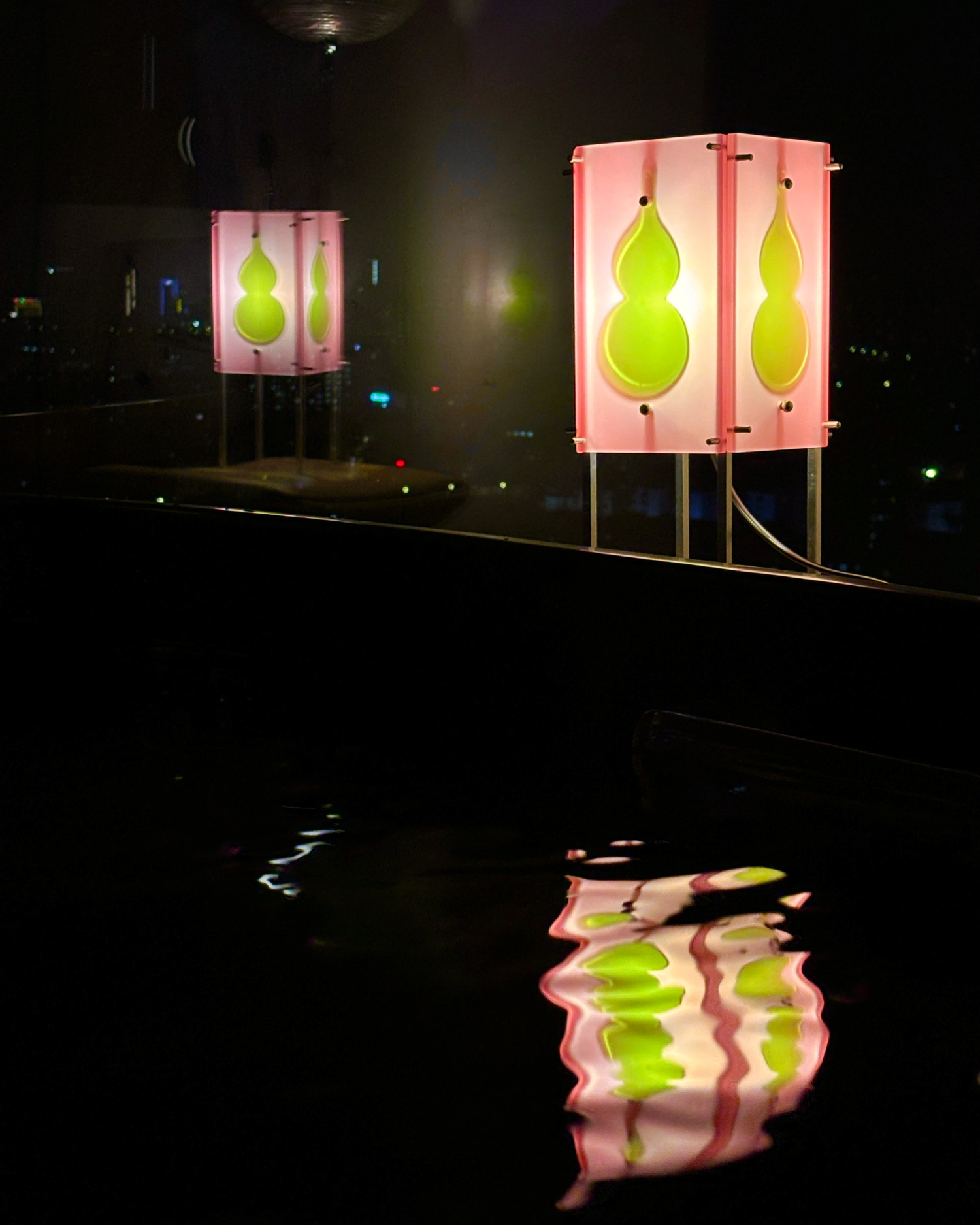 Calabash Glow Table Lamp