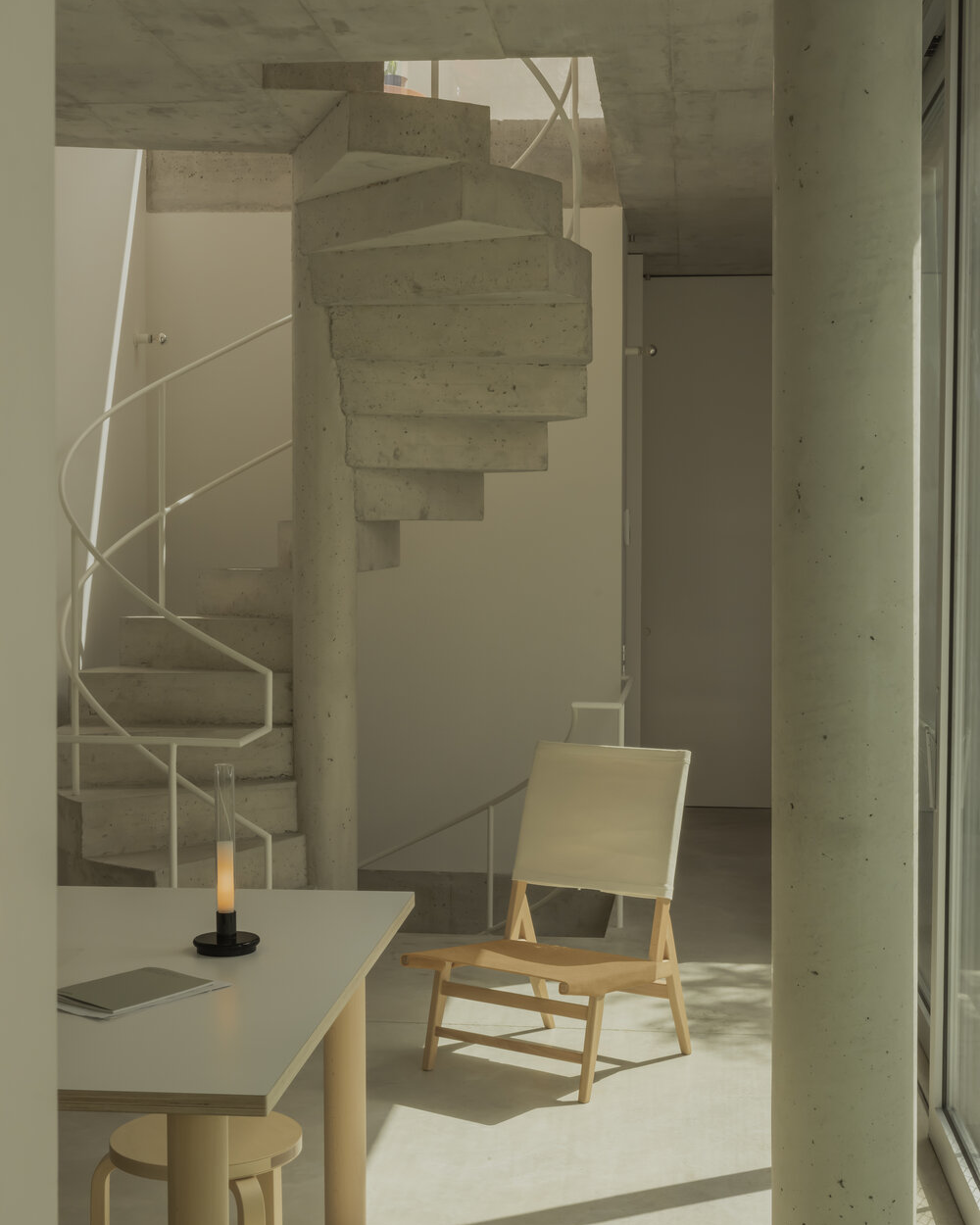 Candlelight Radiance Table Lamp