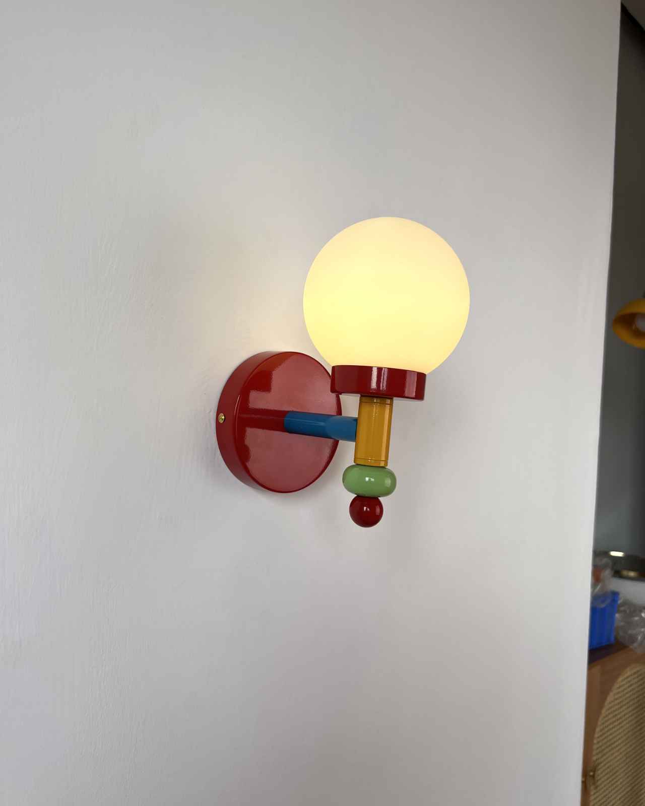 Candy Orb Wall Lamp