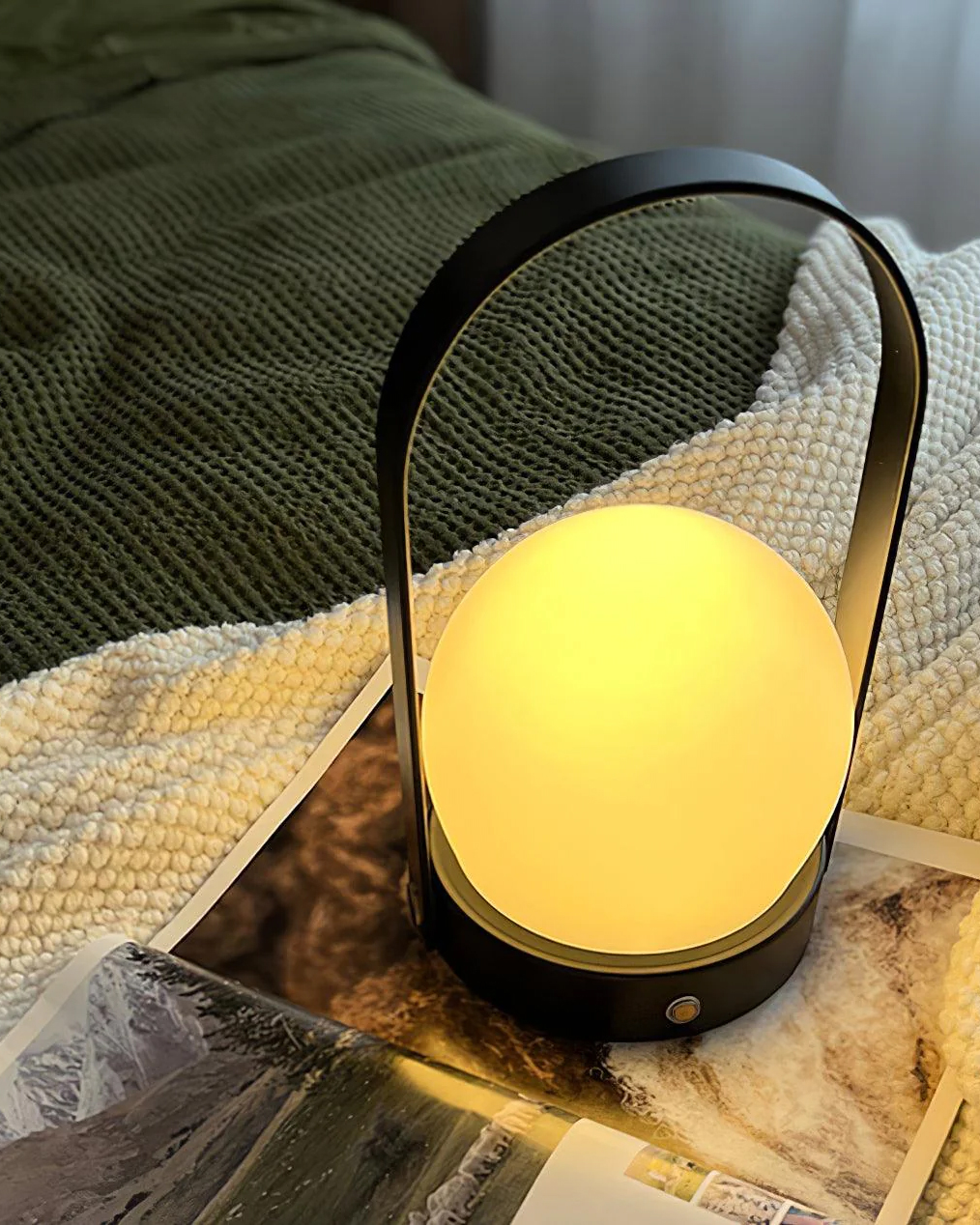 Carrie Built-in Battery Table Lamp