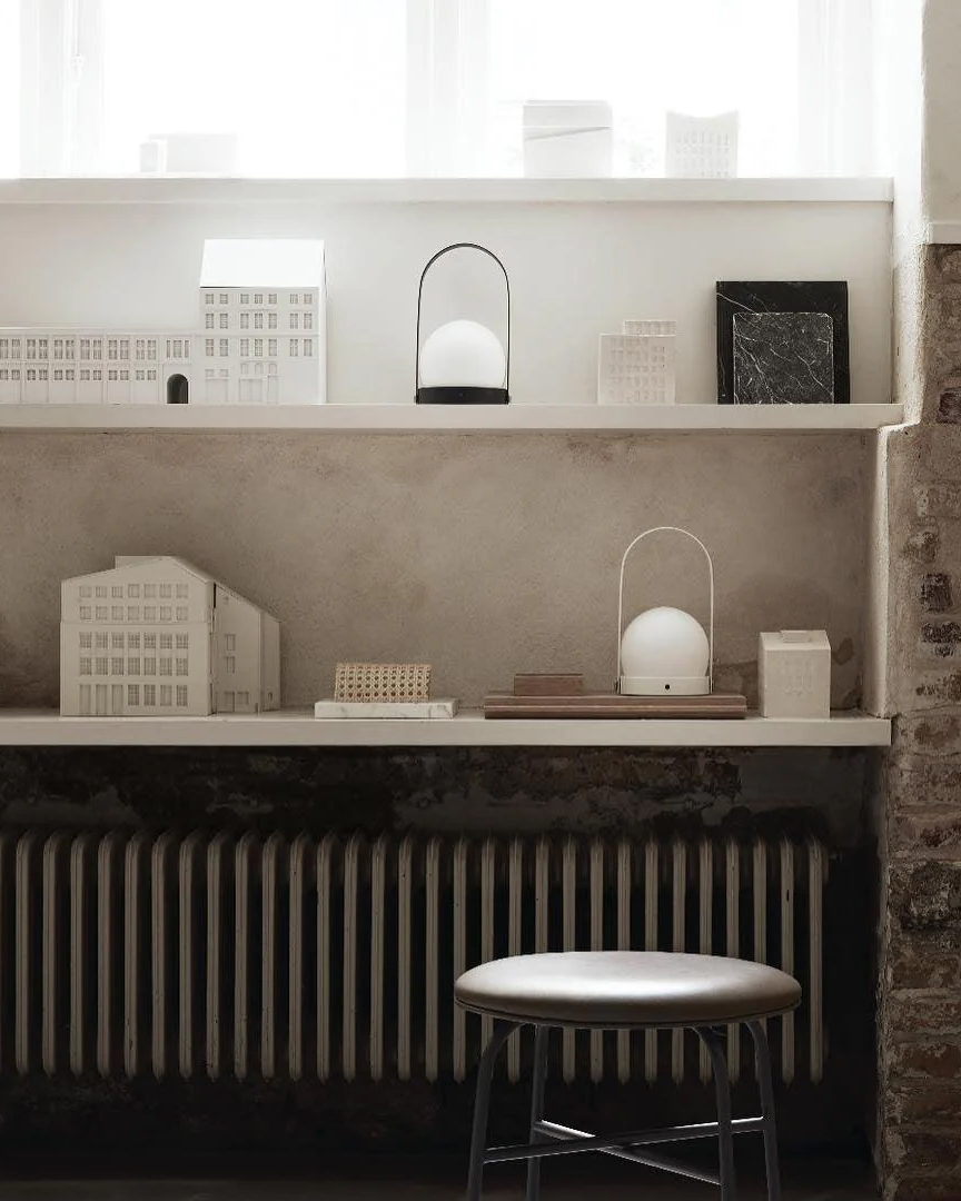 Carrie Built-in Battery Table Lamp