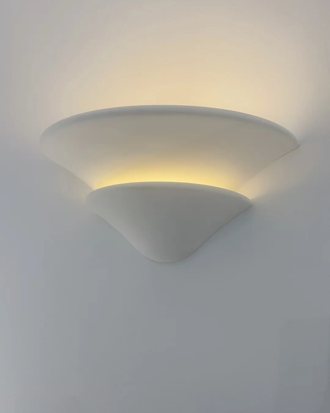 Classic Plaster Wall Sconce