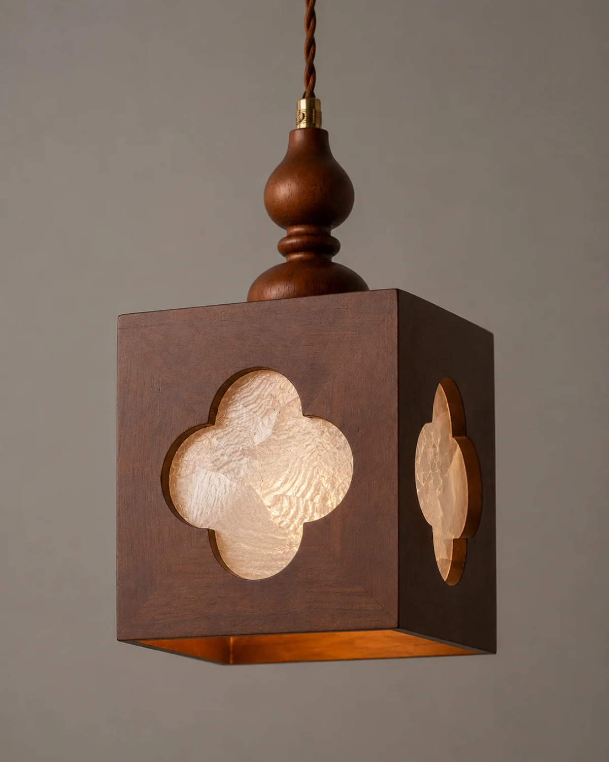 Clover Window Wooden Pendant Light