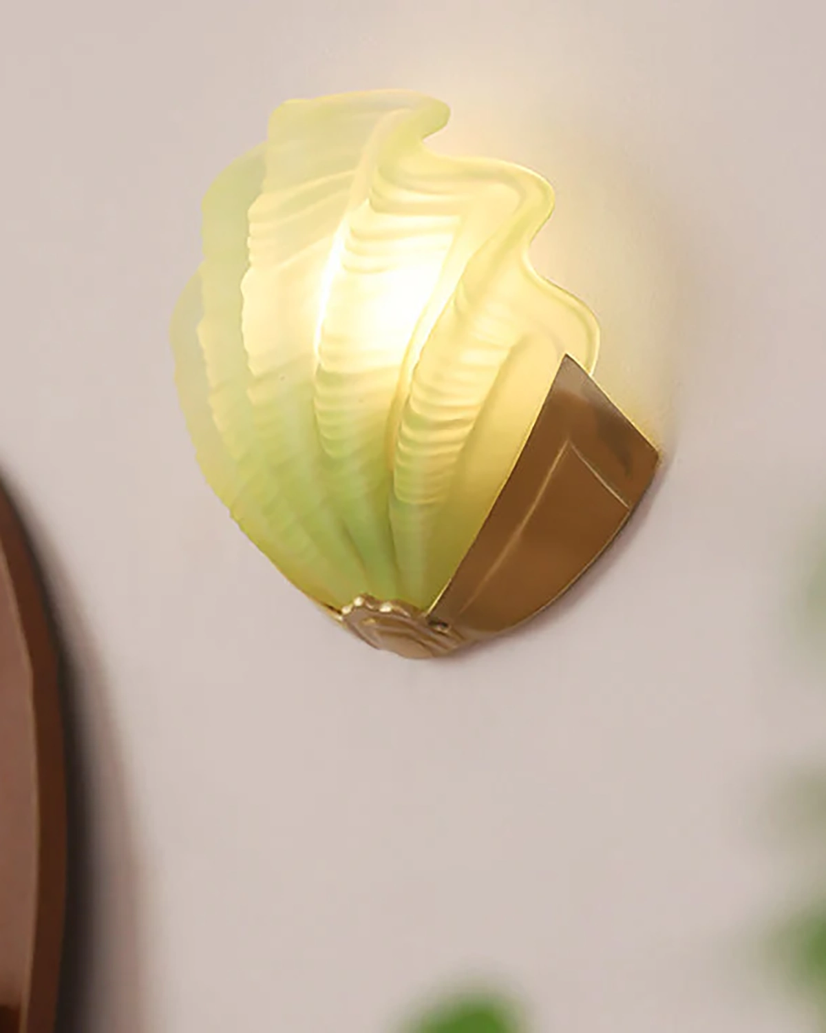 Coral Bay Wall Lamp
